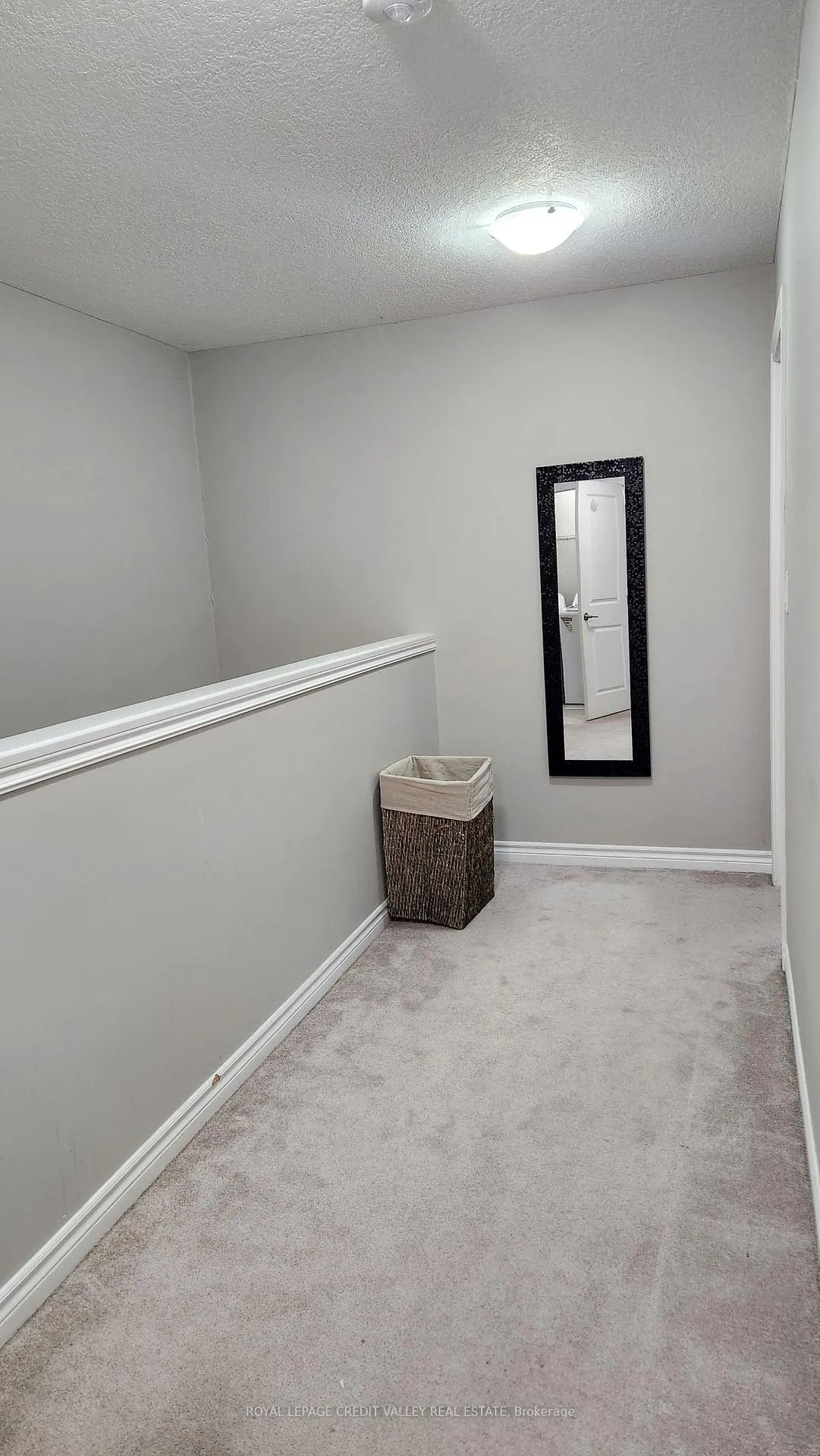 Photo 23 of 984 Wright Drive, Midland — HOMEH