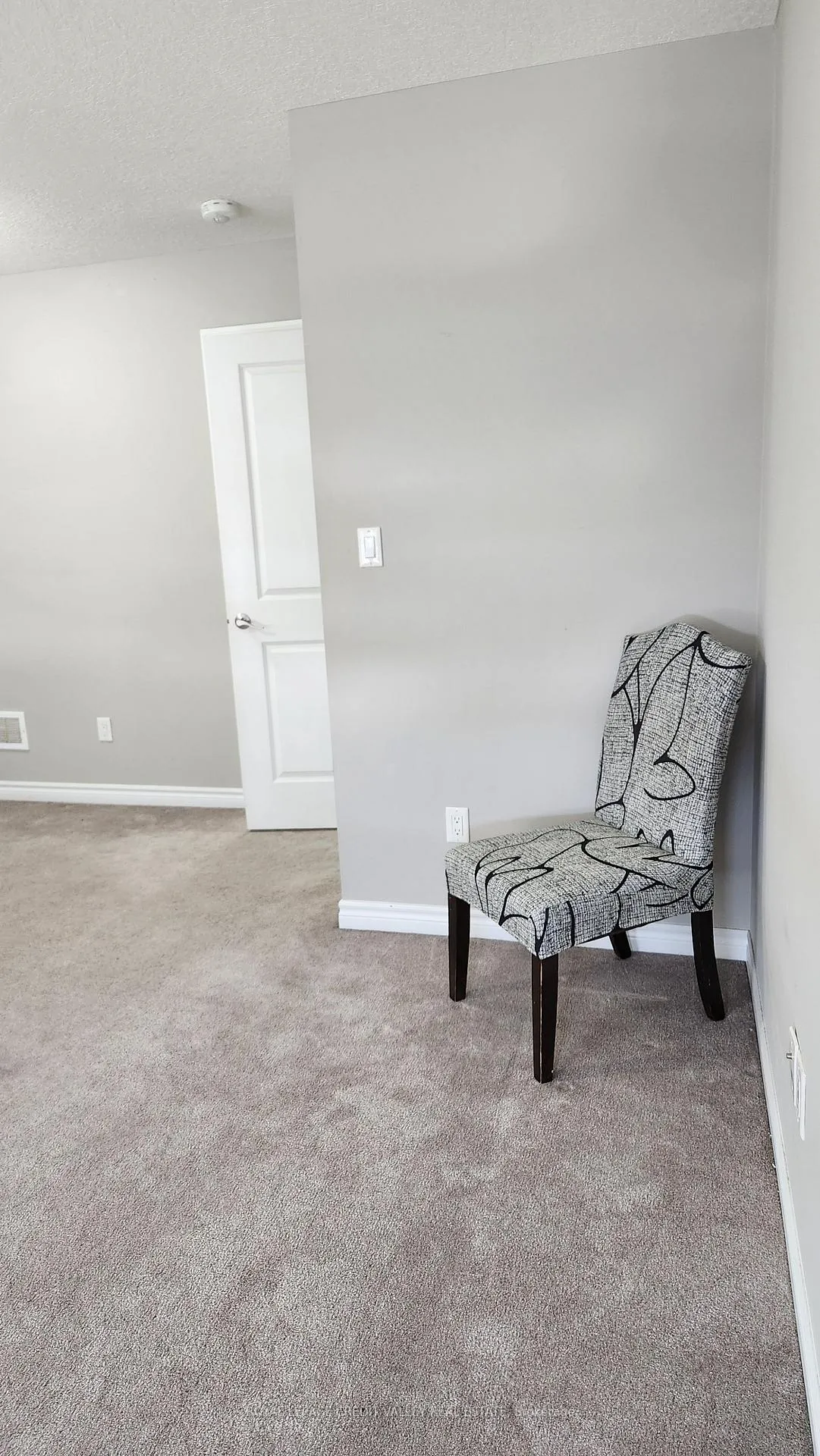 Photo 35 of 984 Wright Drive, Midland — HOMEH