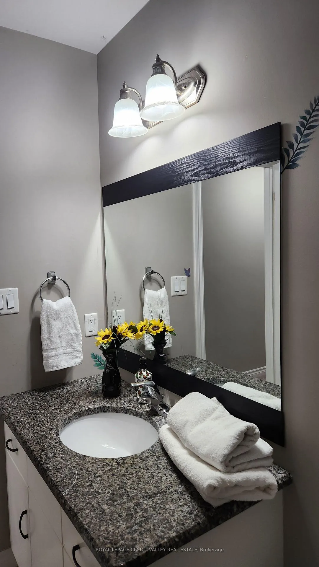 Photo 40 of 984 Wright Drive, Midland — HOMEH