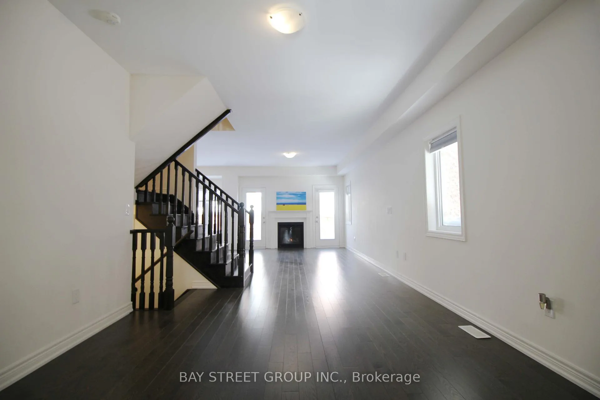 Photo 4 of 3903 Tufgar Crescent, Burlington, Alton — HOMEH