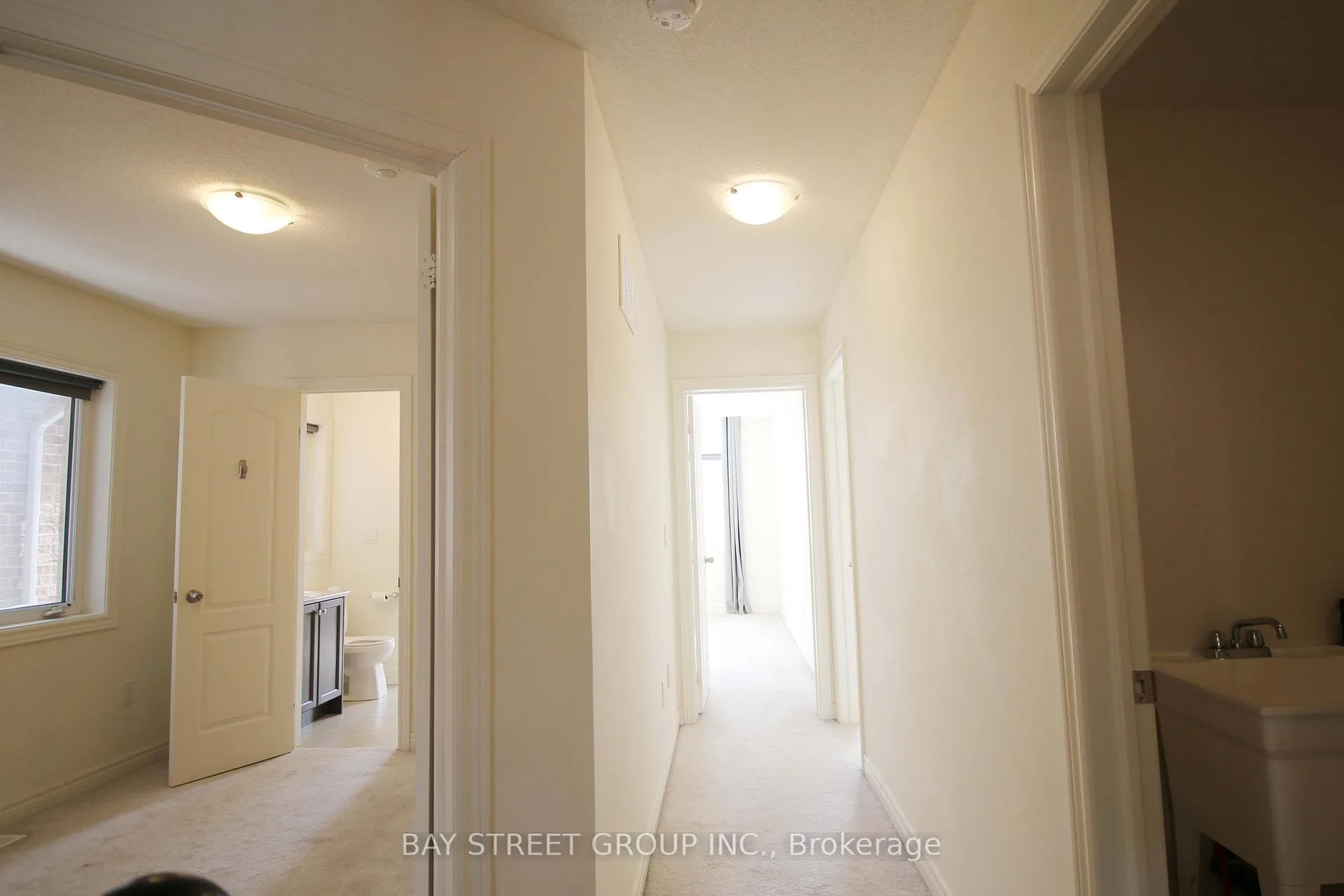 Photo 12 of 3903 Tufgar Crescent, Burlington, Alton — HOMEH