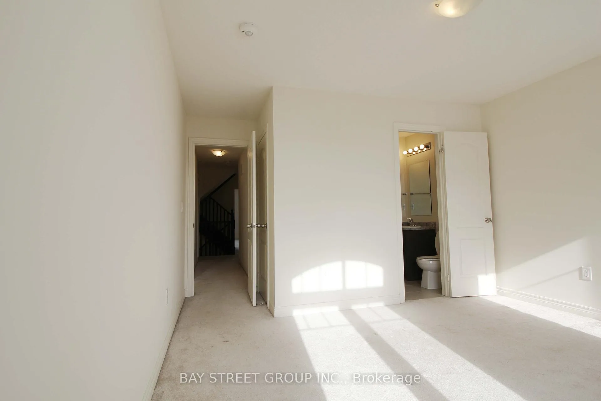 Photo 18 of 3903 Tufgar Crescent, Burlington, Alton — HOMEH