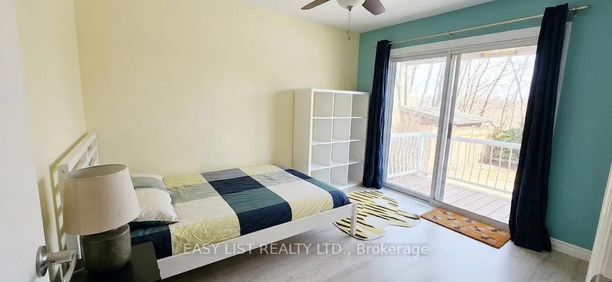 Photo 18 of 1320 Odessa Crescent, Oakville, College Park — HOMEH