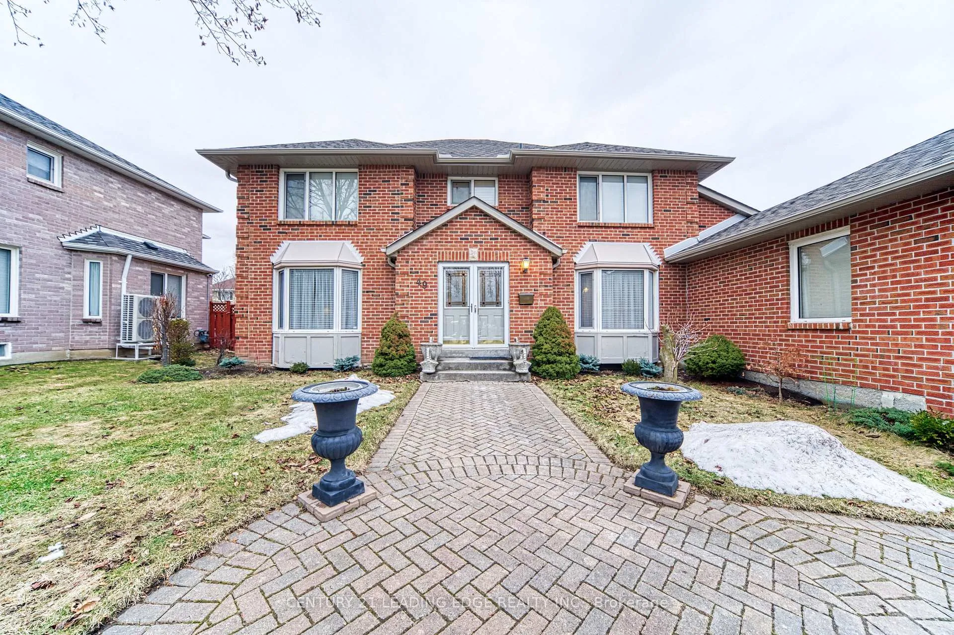 Photo 1 of 49 Kerrigan Crescent, Markham, Unionville — HOMEH