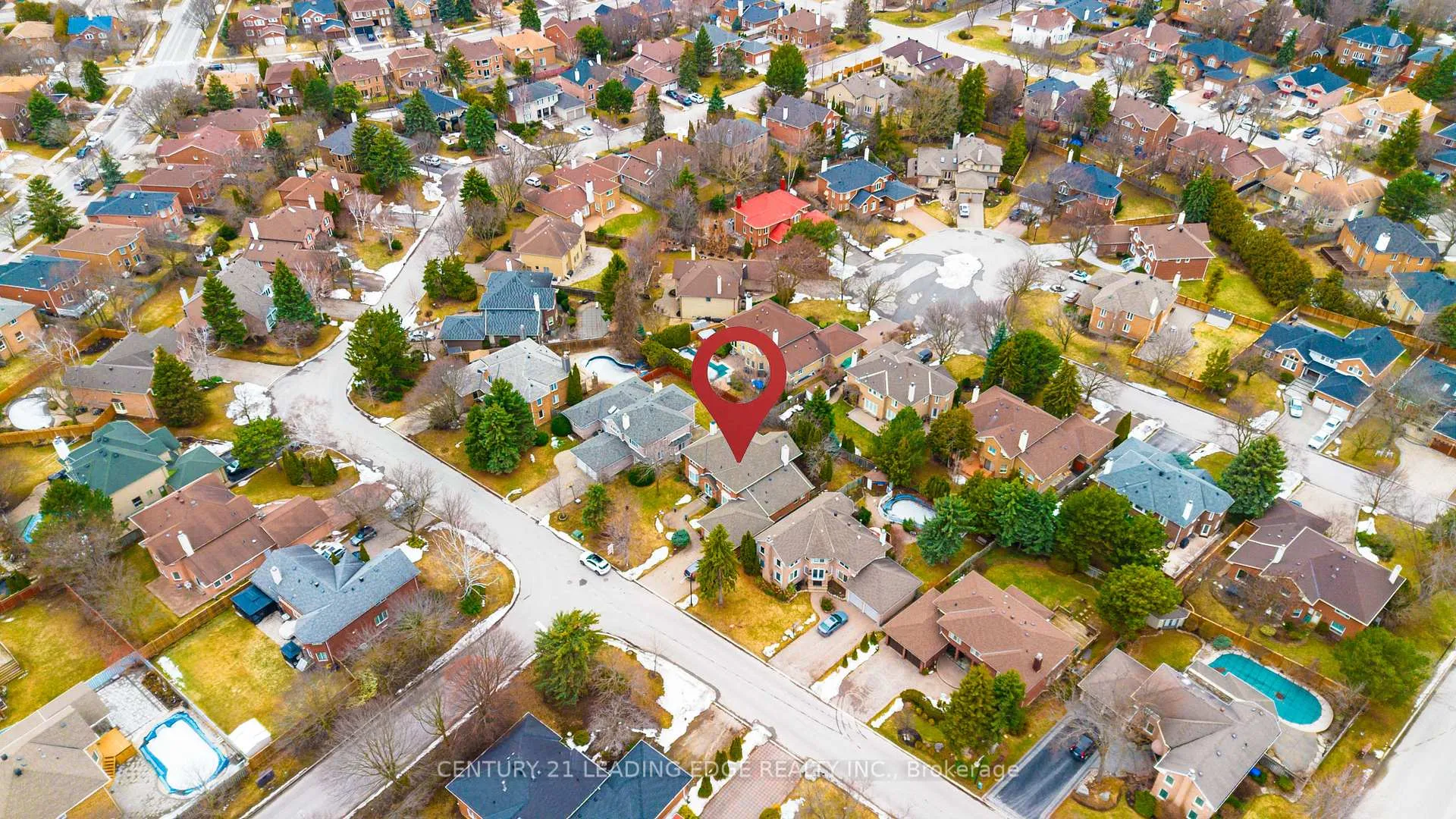 Photo 5 of 49 Kerrigan Crescent, Markham, Unionville — HOMEH