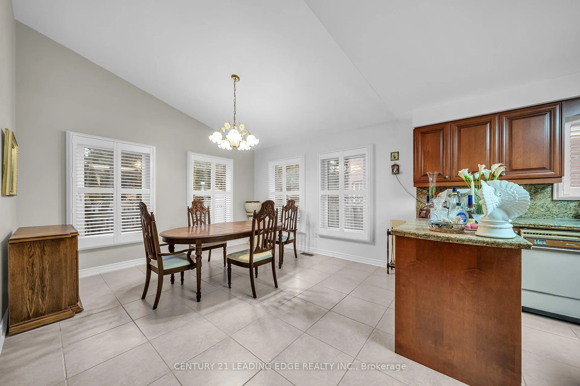 Photo 21 of 49 Kerrigan Crescent, Markham, Unionville — HOMEH