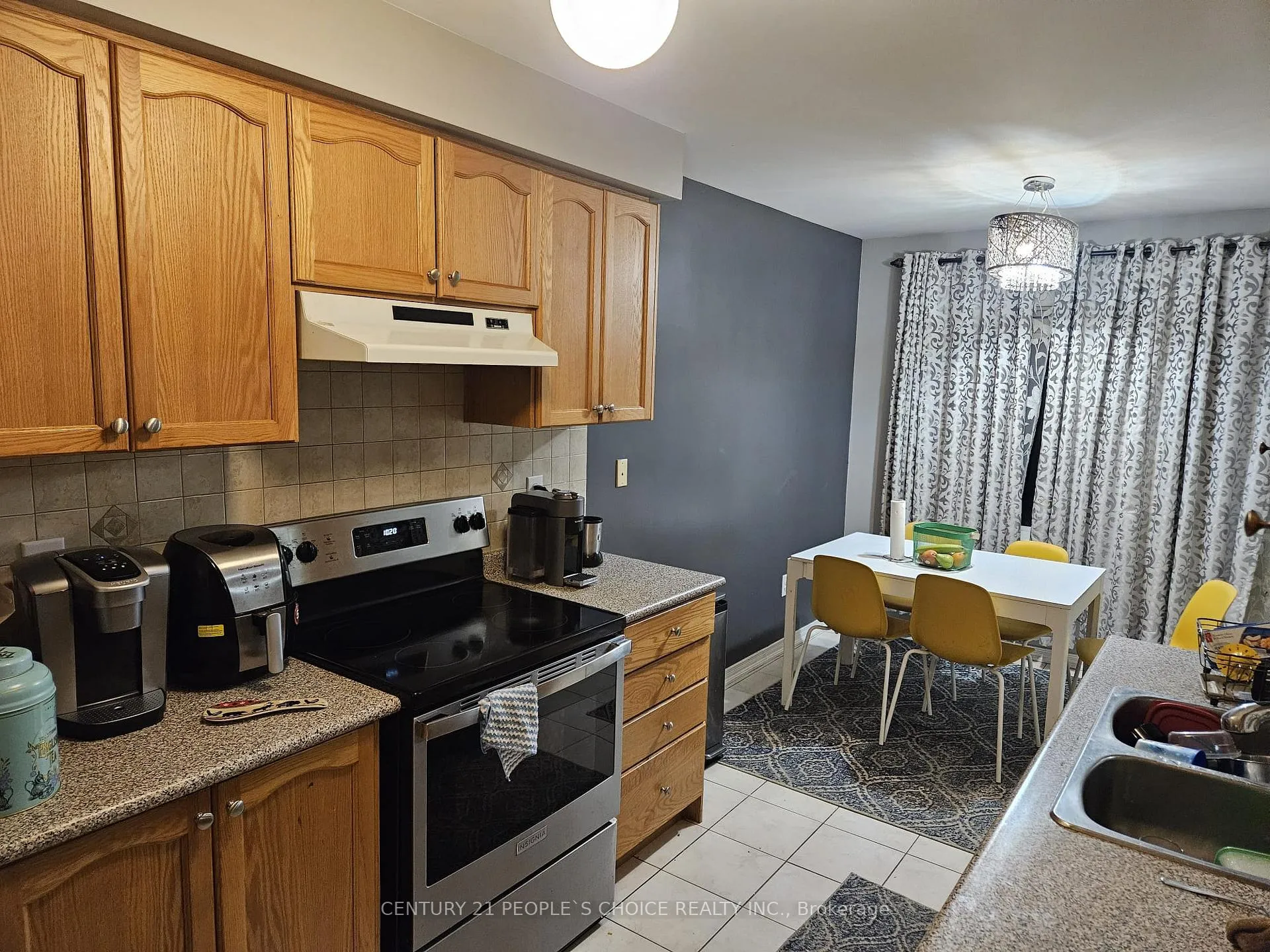 Photo 4 of 1305 Brandon Terrace, Milton, Dempsey — HOMEH