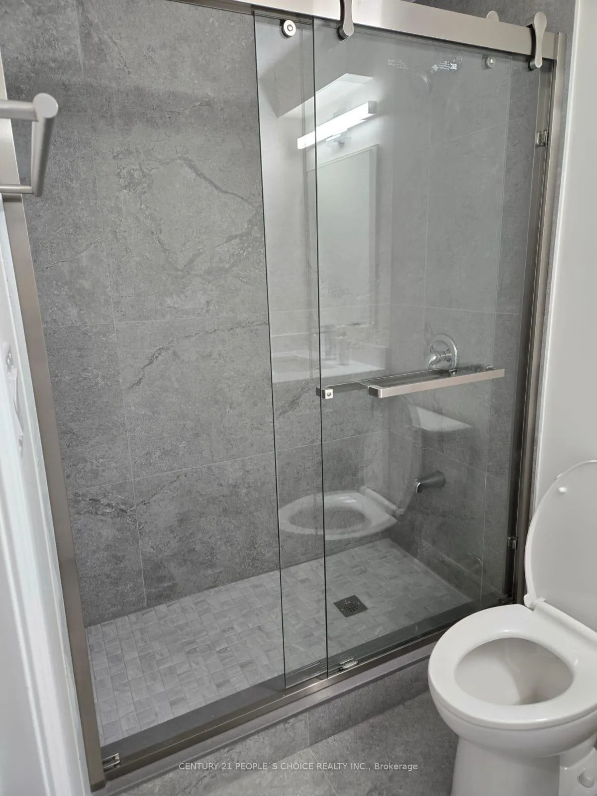 Photo 11 of 1305 Brandon Terrace, Milton, Dempsey — HOMEH