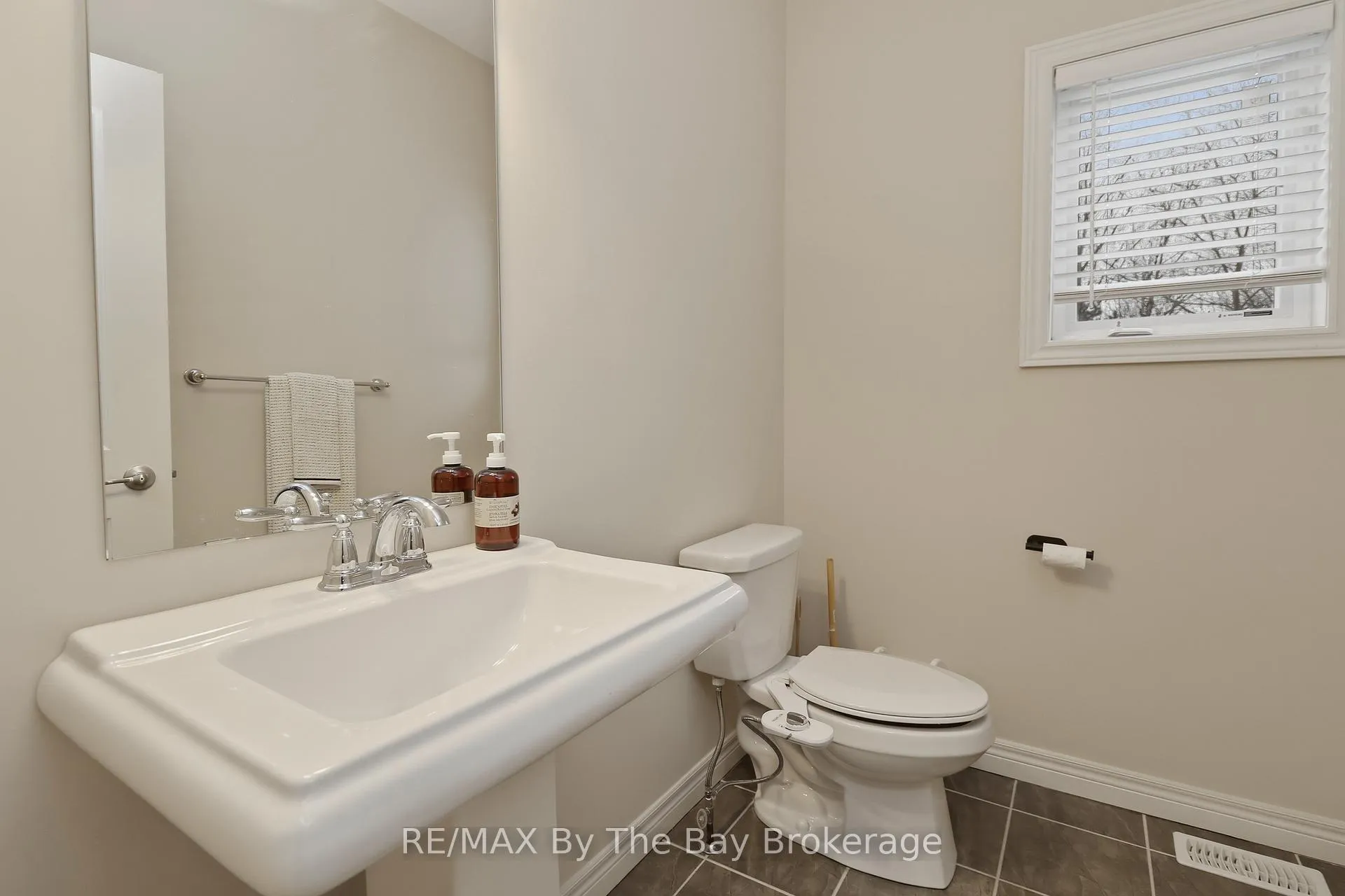 Photo 23 of 126 Delphi Lane, Blue Mountains — HOMEH