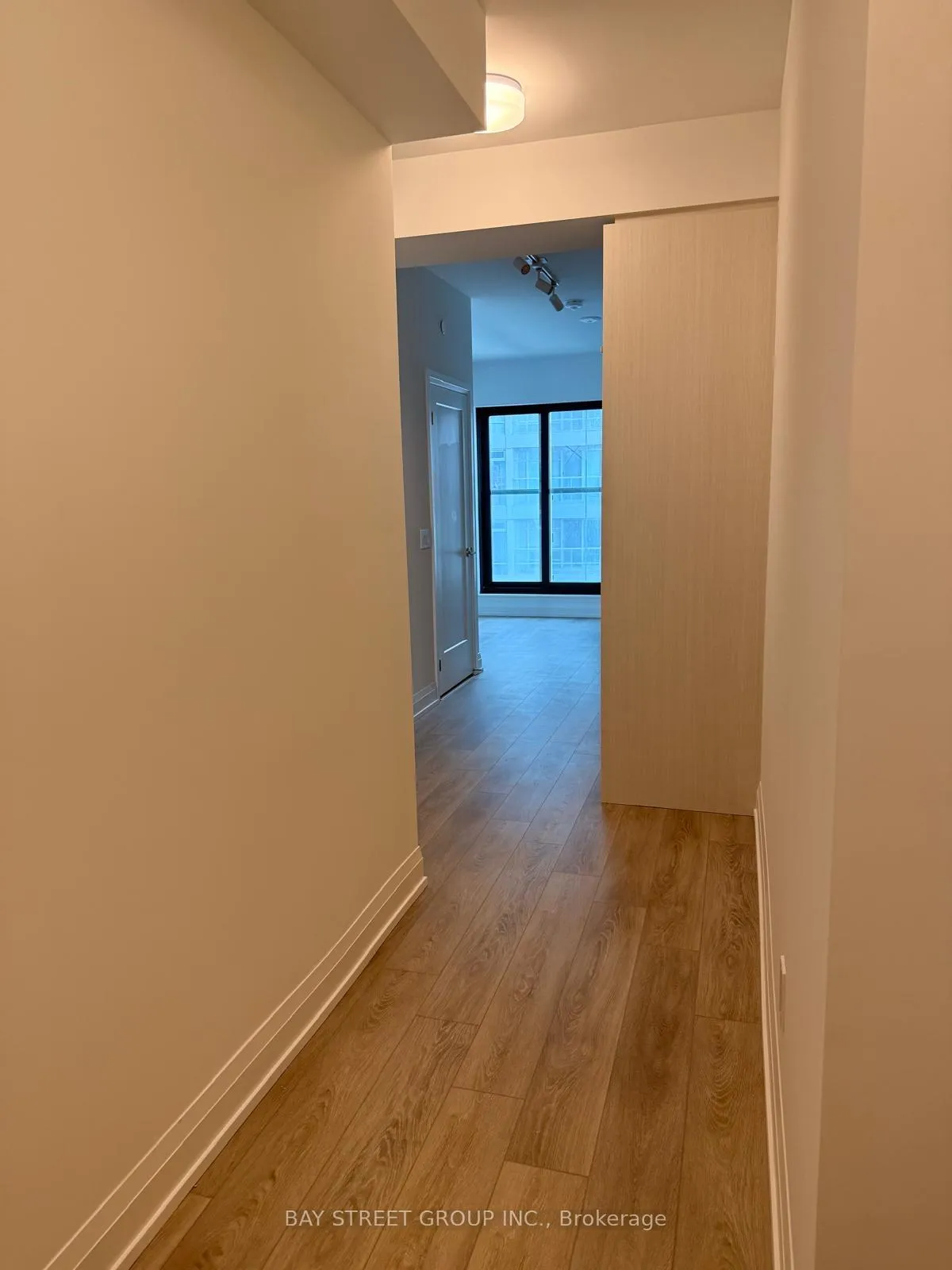 Photo 7 of Unit 2501, 20 Soudan Avenue, Toronto, Mount Pleasant West — HOMEH