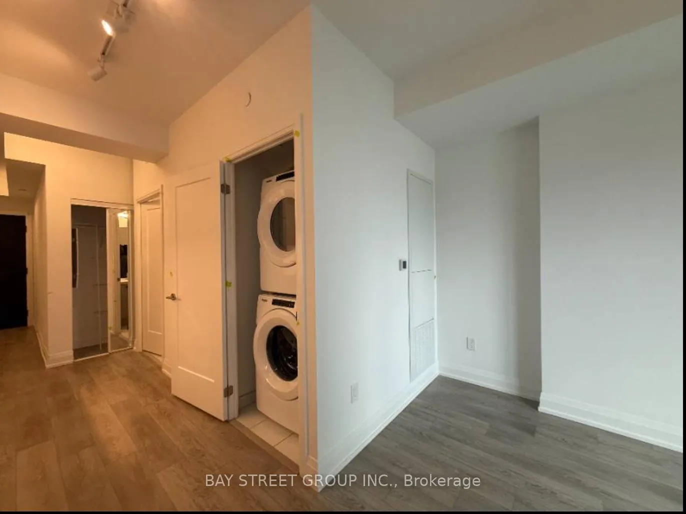 Photo 8 of Unit 2501, 20 Soudan Avenue, Toronto, Mount Pleasant West — HOMEH