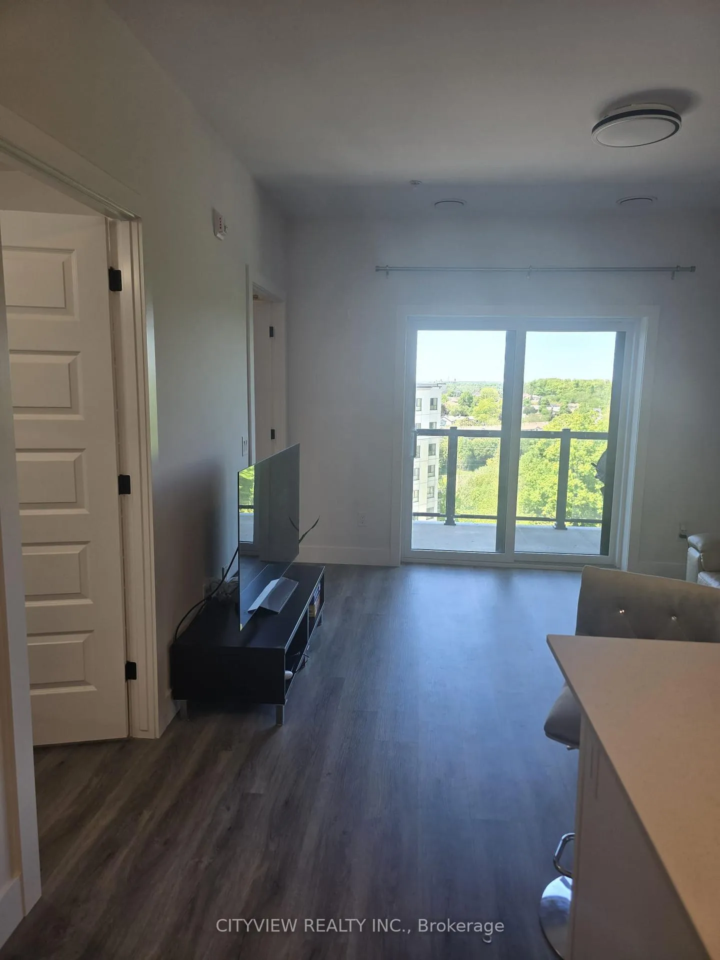 Photo 7 of Unit 609, 1000 Lackner Pl, Kitchener — HOMEH
