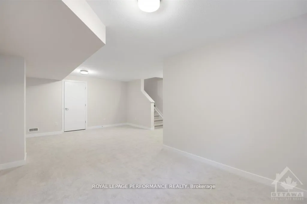 Photo 29 of 522 Oldenburg Avenue, Ottawa, Btwn Franktown Rd. & Fallowfield Rd. — HOMEH