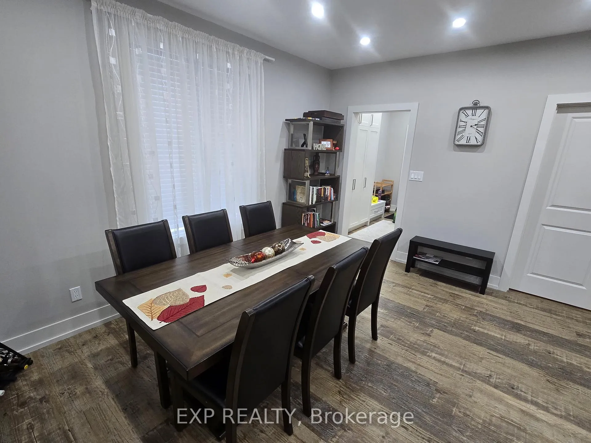 Photo 5 of 4355 Simcoe Street, Niagara Falls, Downtown — HOMEH