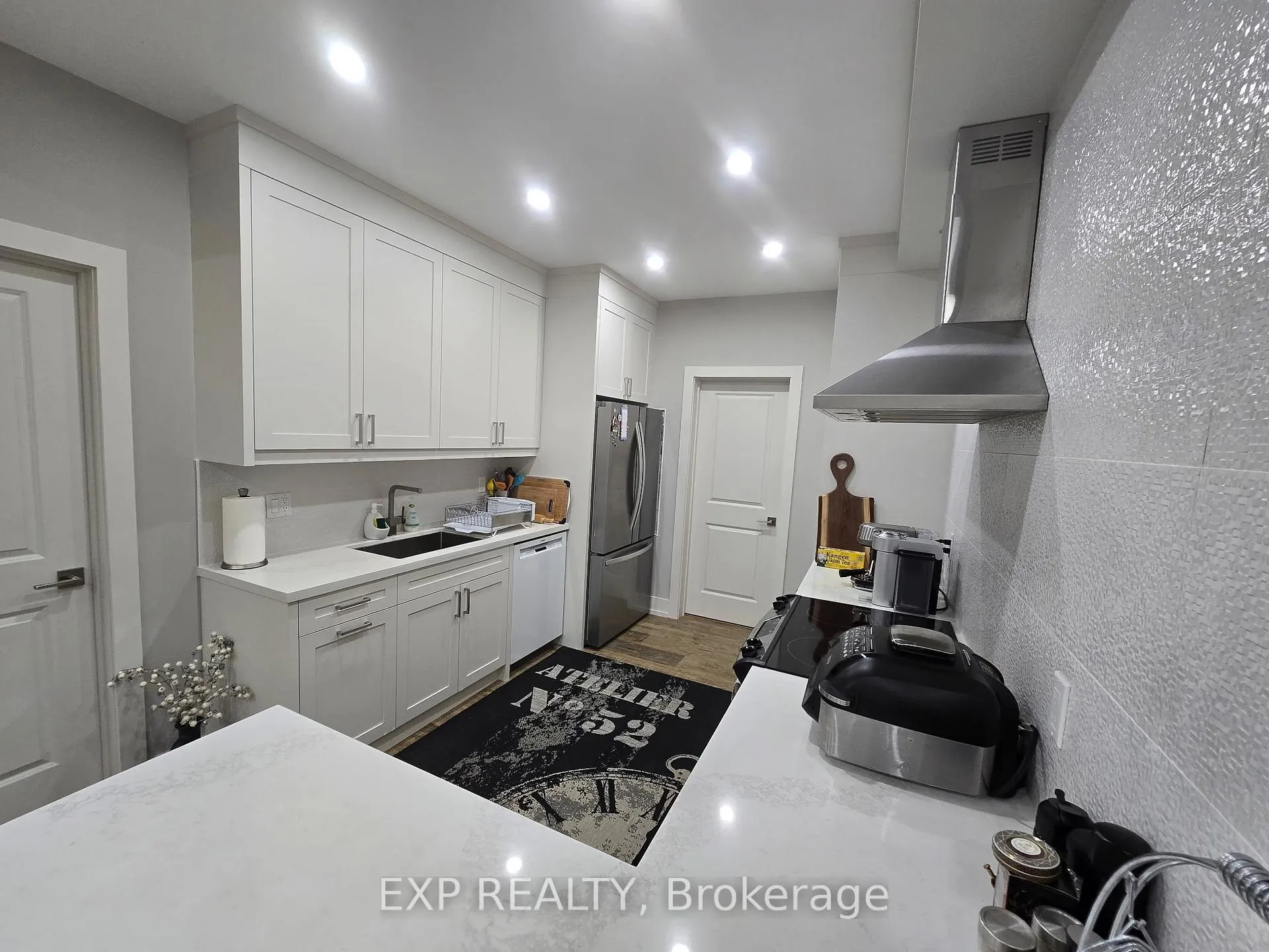 Photo 9 of 4355 Simcoe Street, Niagara Falls, Downtown — HOMEH
