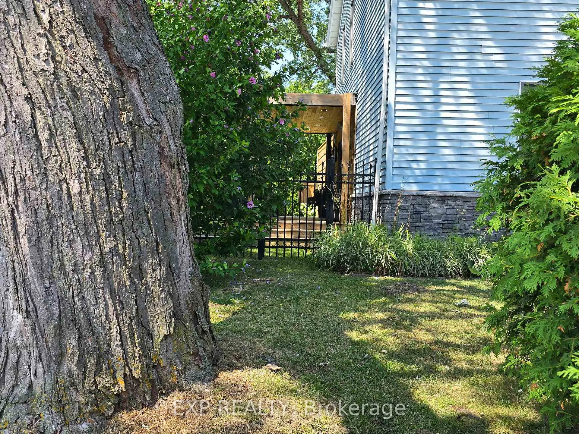 Photo 22 of 4355 Simcoe Street, Niagara Falls, Downtown — HOMEH