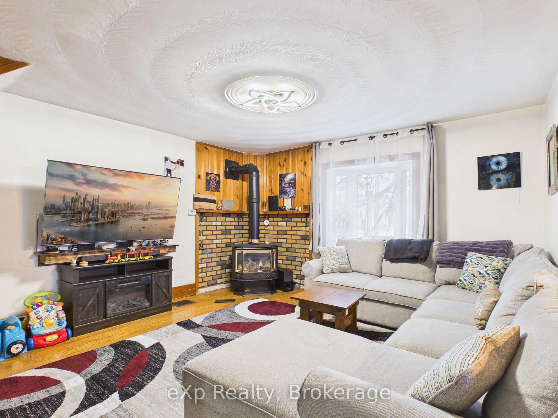Photo 2 of 154 6th Avenue SW, Arran-Elderslie — HOMEH