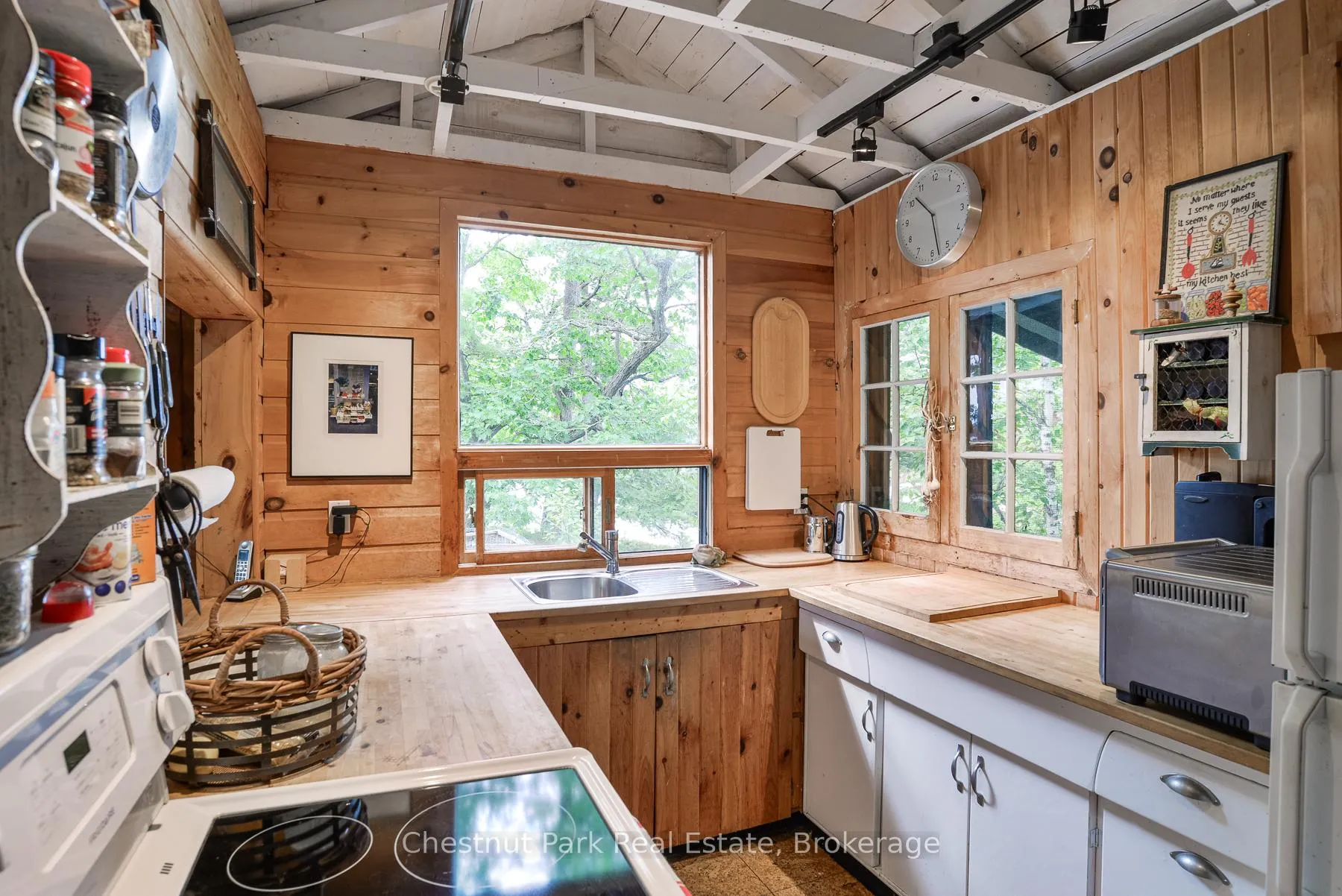 Photo 23 of 1 8KL Rose Island, Gravenhurst, Morrison — HOMEH