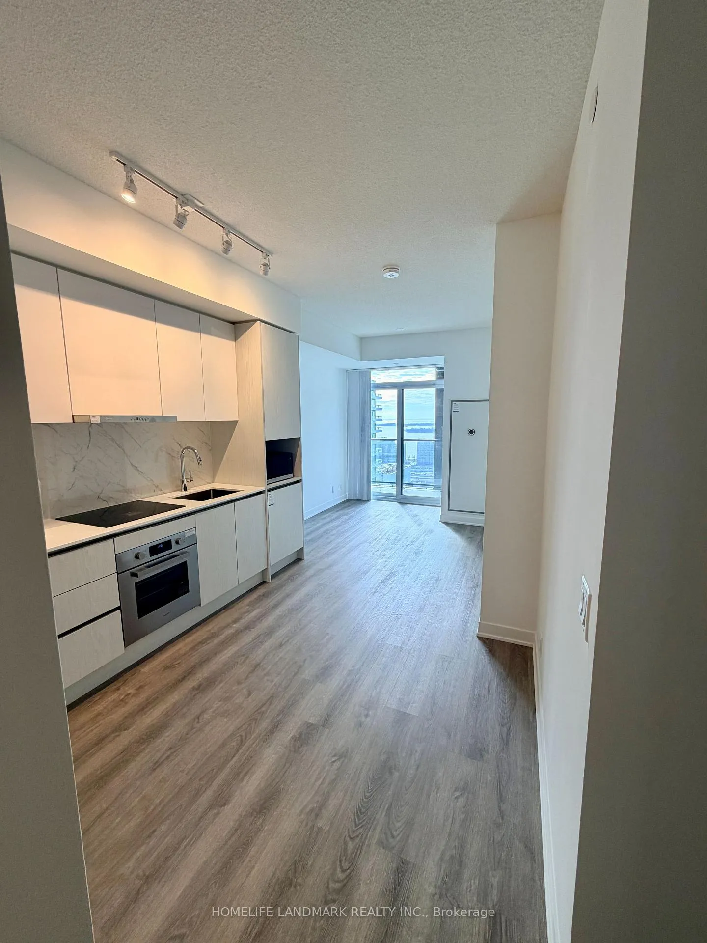 Photo 2 of Unit 3208, 180 Front Street E, Toronto, Moss Park — HOMEH