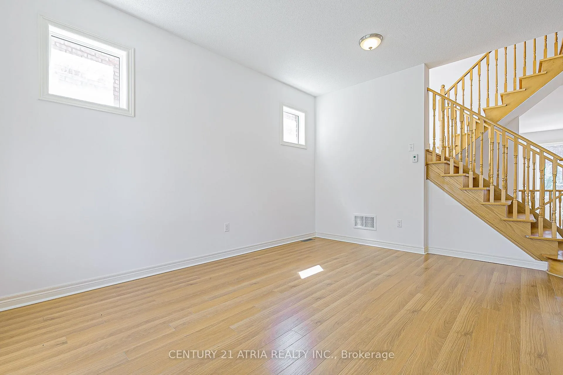 Photo 7 of 32 Silkgrove Terrace, Markham, Wismer — HOMEH