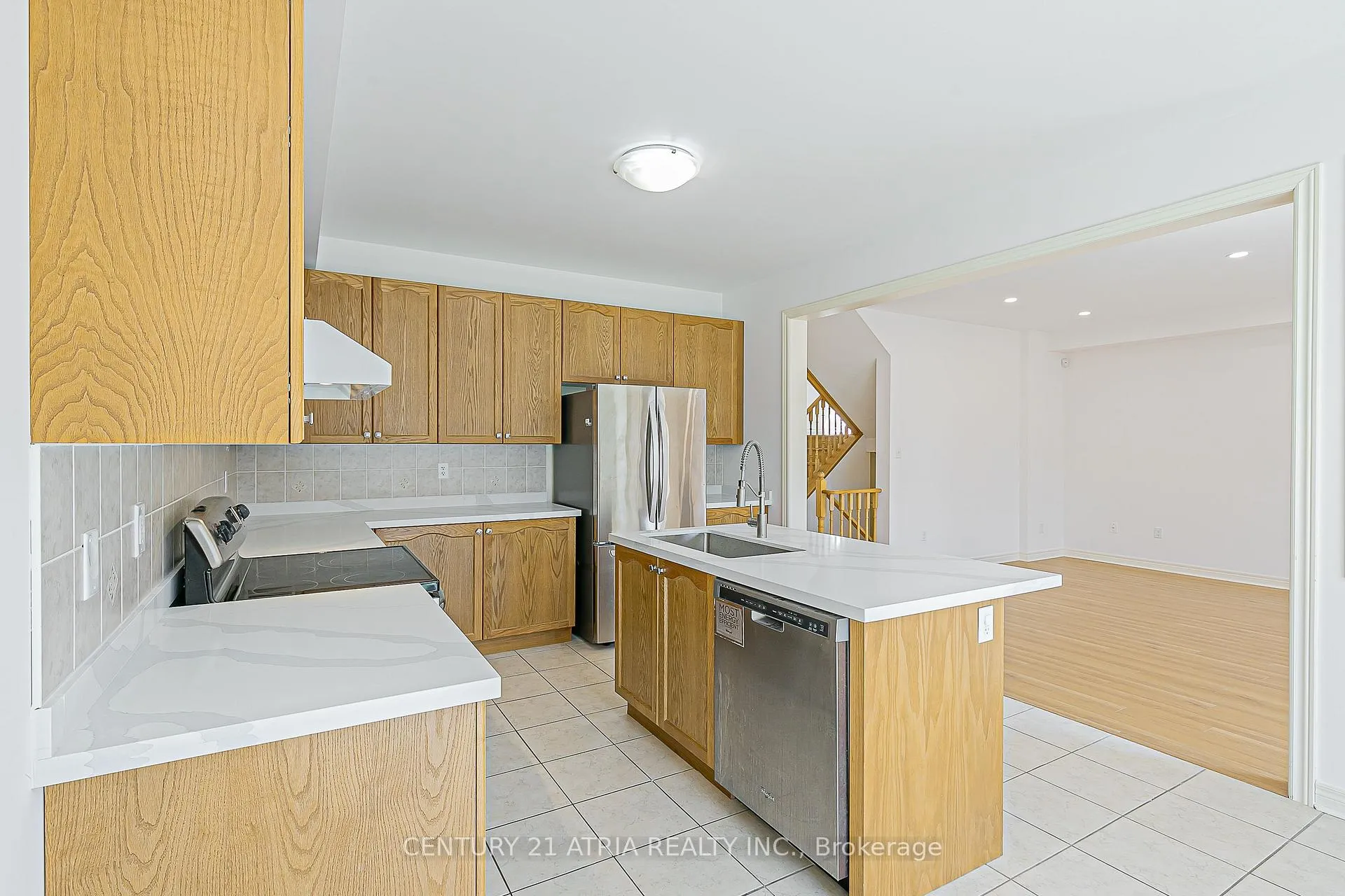 Photo 15 of 32 Silkgrove Terrace, Markham, Wismer — HOMEH