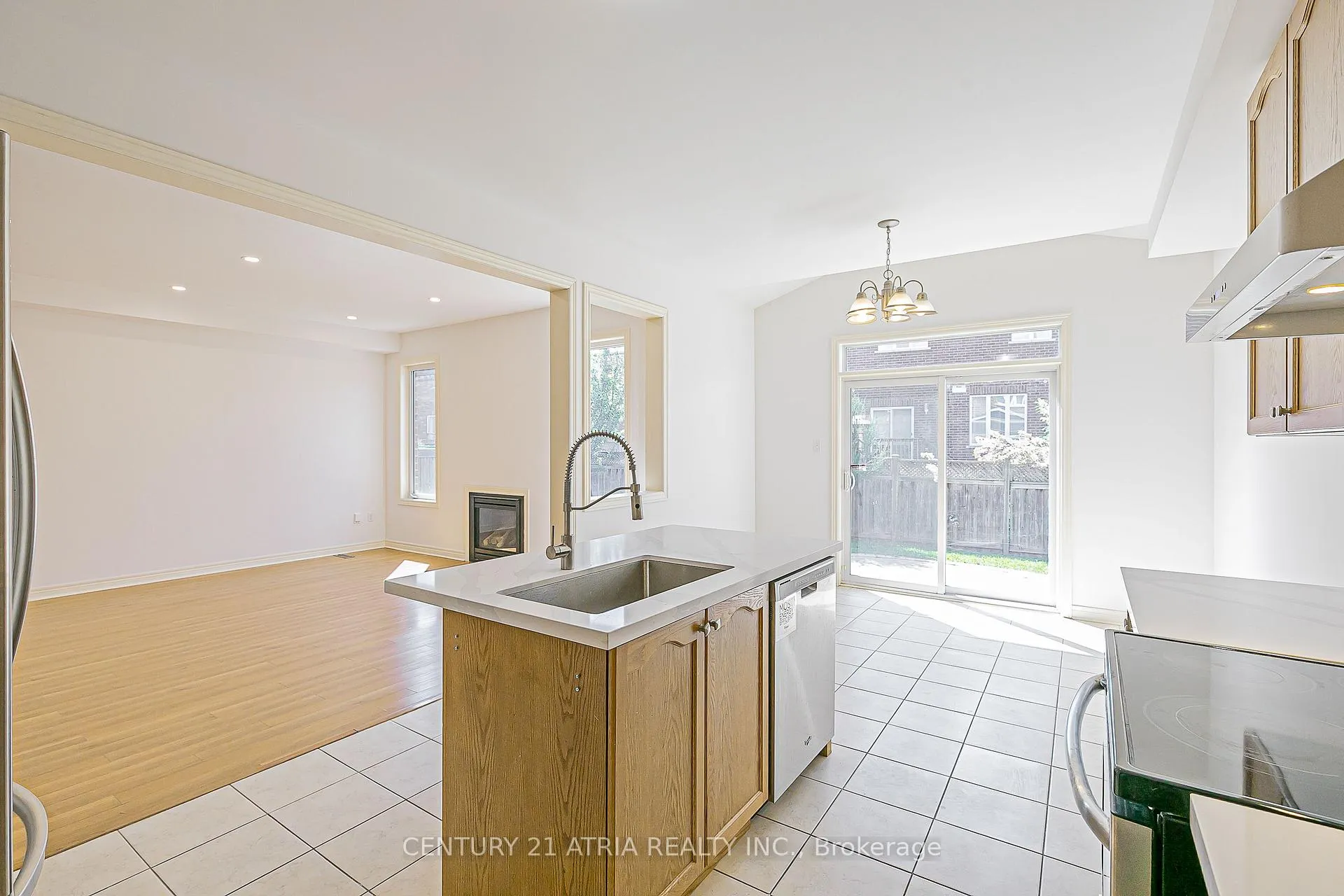 Photo 18 of 32 Silkgrove Terrace, Markham, Wismer — HOMEH