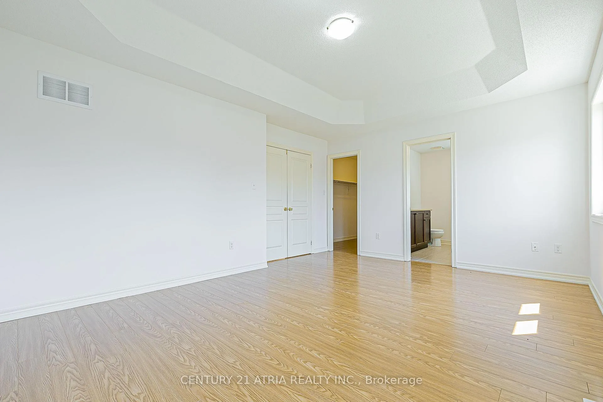 Photo 23 of 32 Silkgrove Terrace, Markham, Wismer — HOMEH
