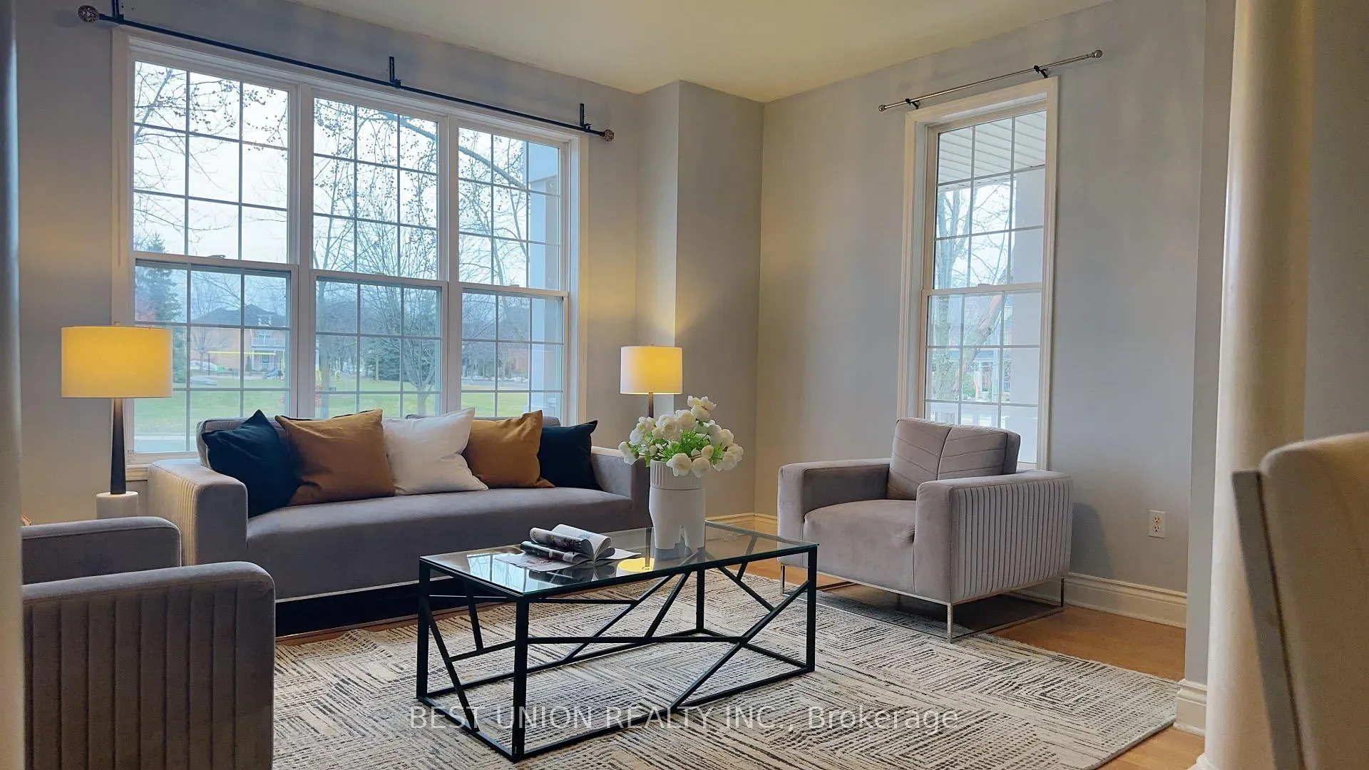 Photo 2 of 320 Country Glen Road, Markham, Cornell — HOMEH