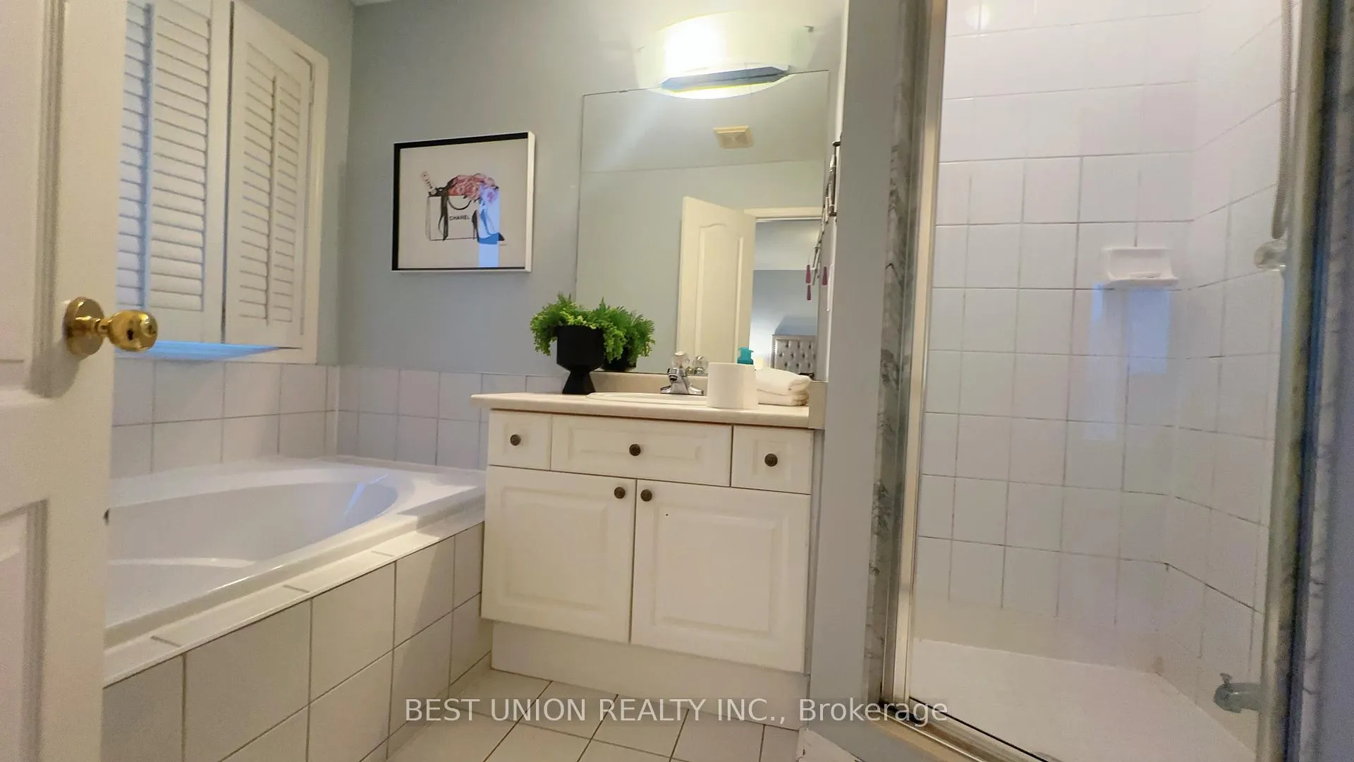 Photo 13 of 320 Country Glen Road, Markham, Cornell — HOMEH