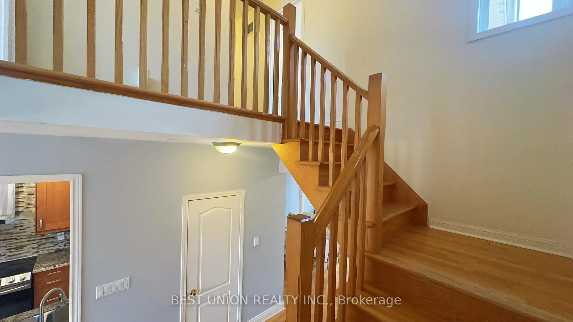 Photo 17 of 320 Country Glen Road, Markham, Cornell — HOMEH