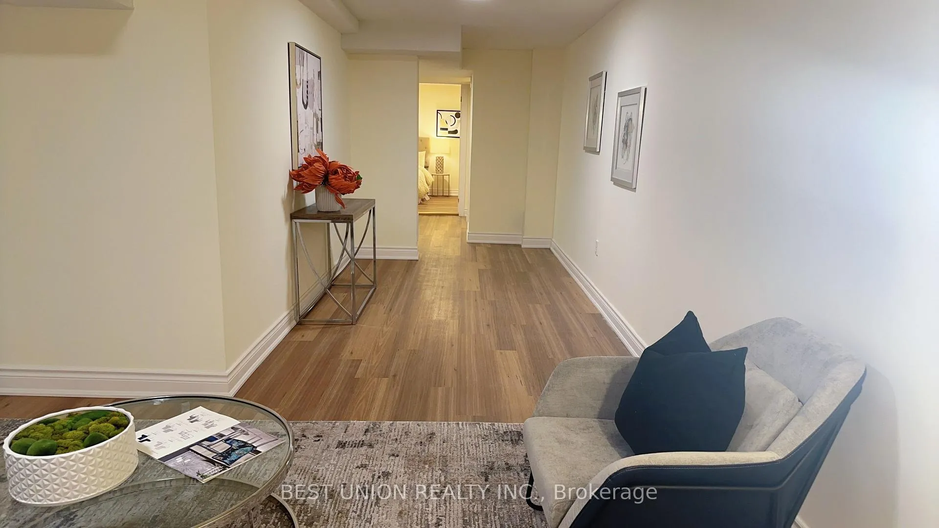 Photo 20 of 320 Country Glen Road, Markham, Cornell — HOMEH