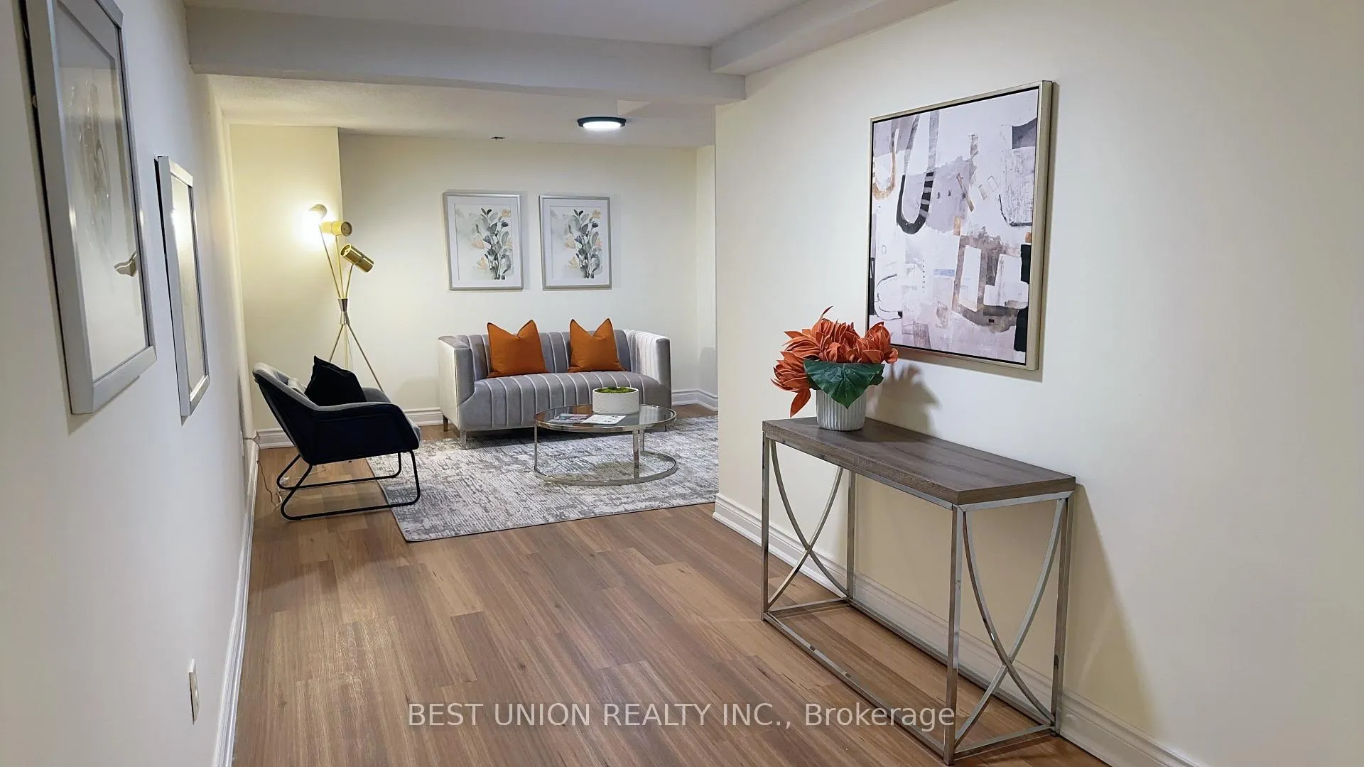 Photo 21 of 320 Country Glen Road, Markham, Cornell — HOMEH