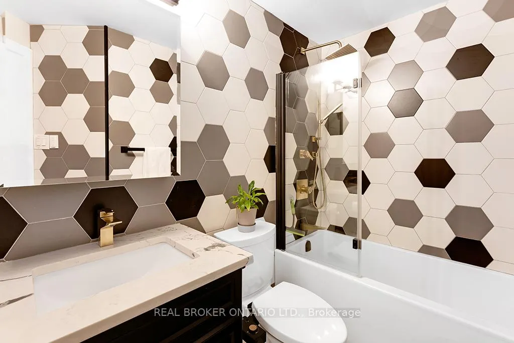 Photo 18 of Unit 2208, 200 Rideau Street, Ottawa, Sandy Hill — HOMEH