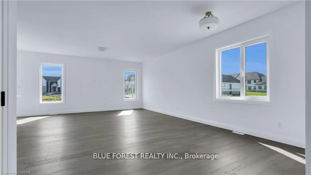 Photo 9 of 29 Poole Crescent, Middlesex Centre, Komoka — HOMEH