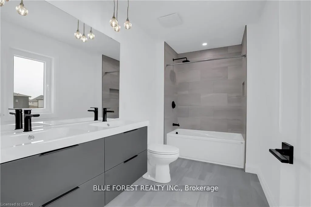 Photo 27 of 29 Poole Crescent, Middlesex Centre, Komoka — HOMEH