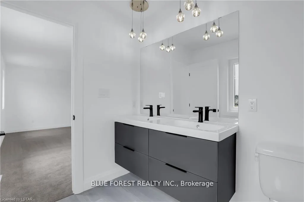 Photo 28 of 29 Poole Crescent, Middlesex Centre, Komoka — HOMEH