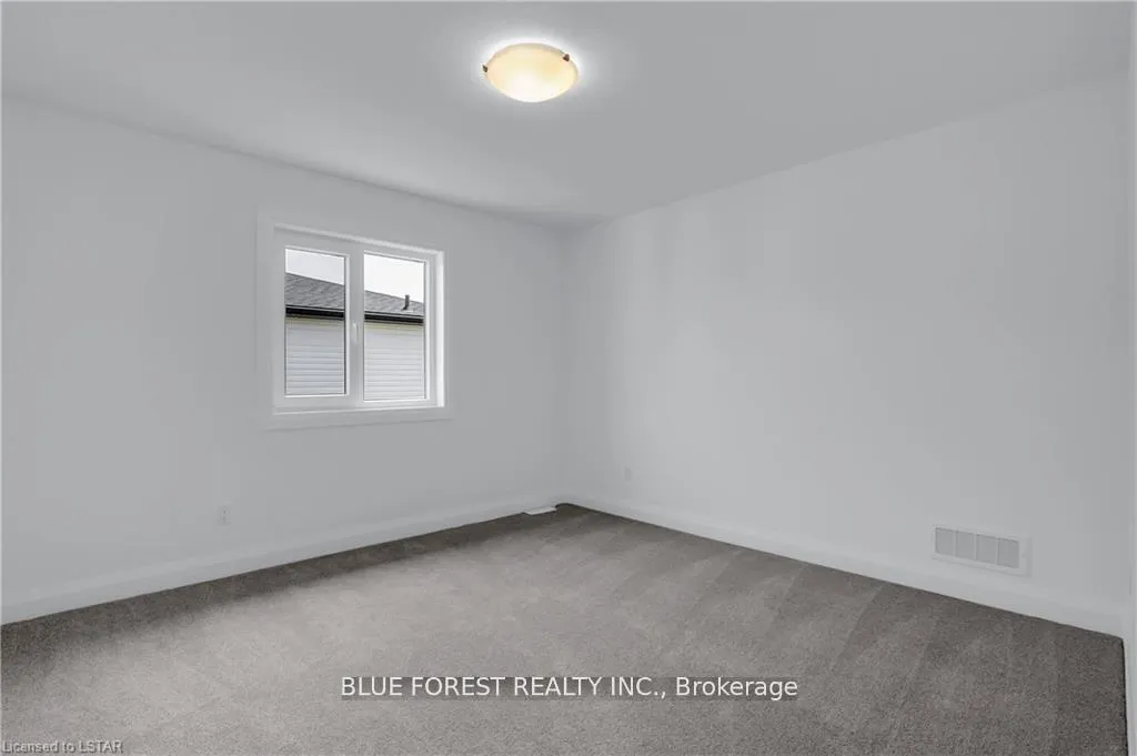 Photo 36 of 29 Poole Crescent, Middlesex Centre, Komoka — HOMEH