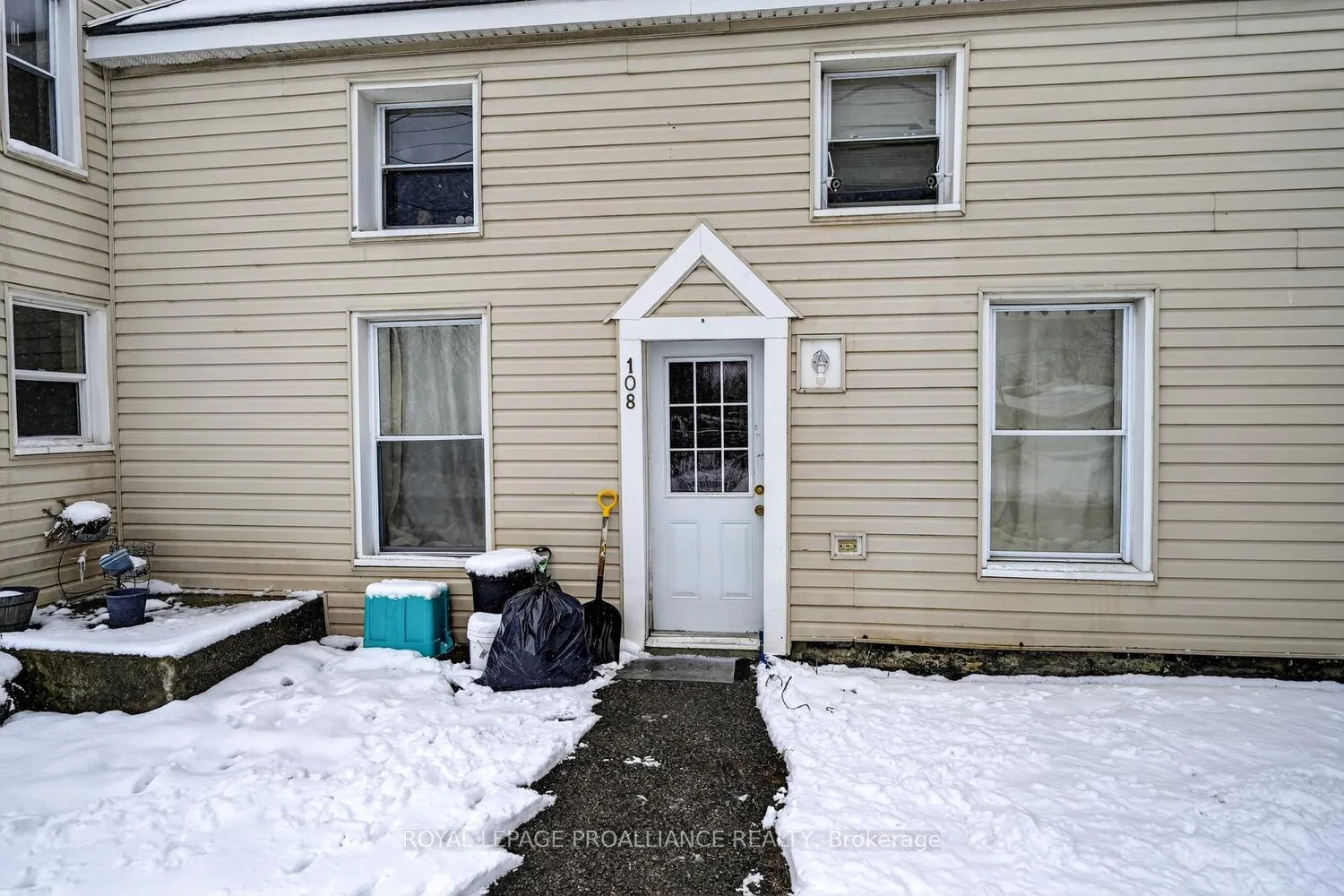 Photo 6 of 110 Park Street W, Prescott — HOMEH