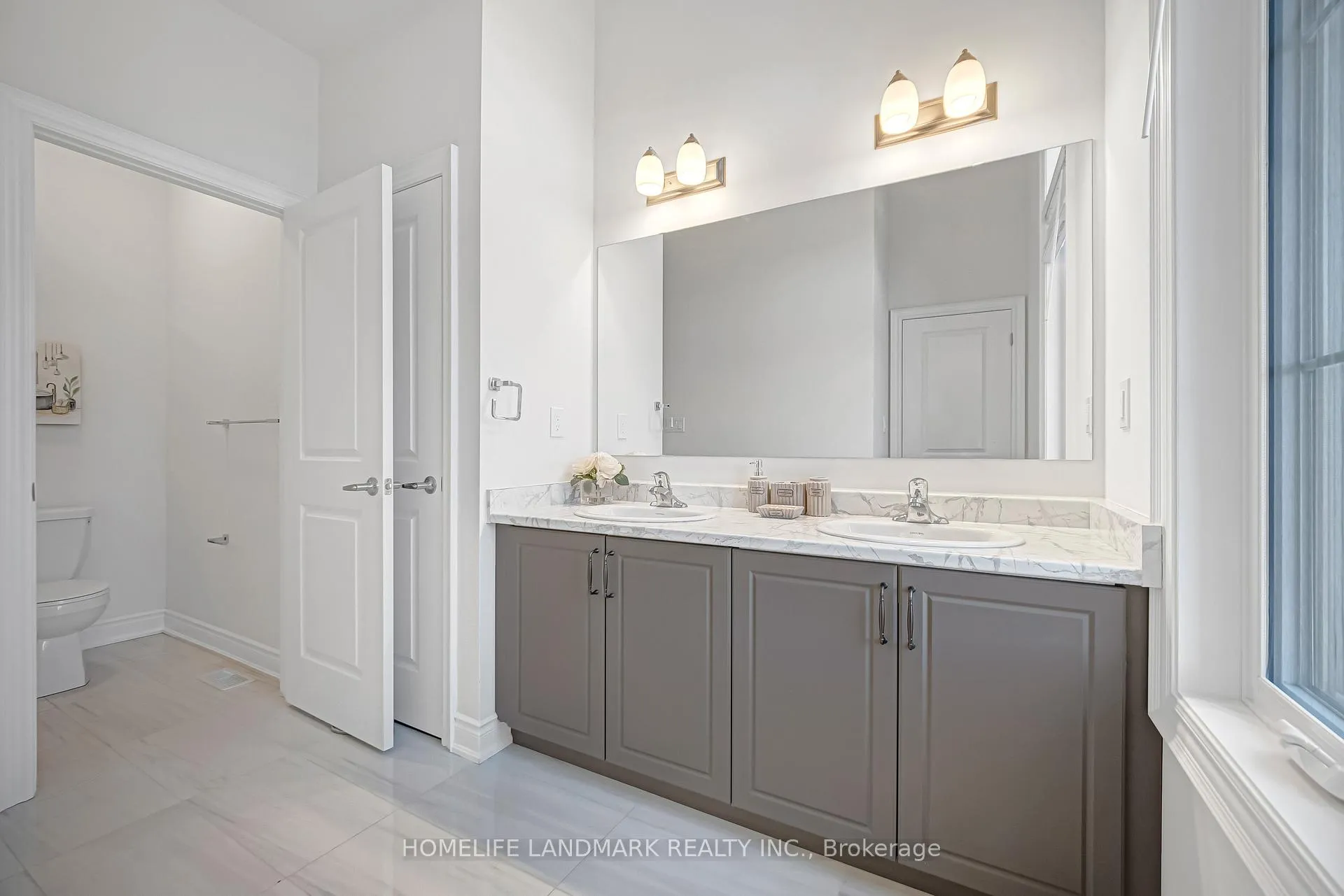 Photo 35 of 3404 Mosley Gate, Oakville, Glenorchy — HOMEH