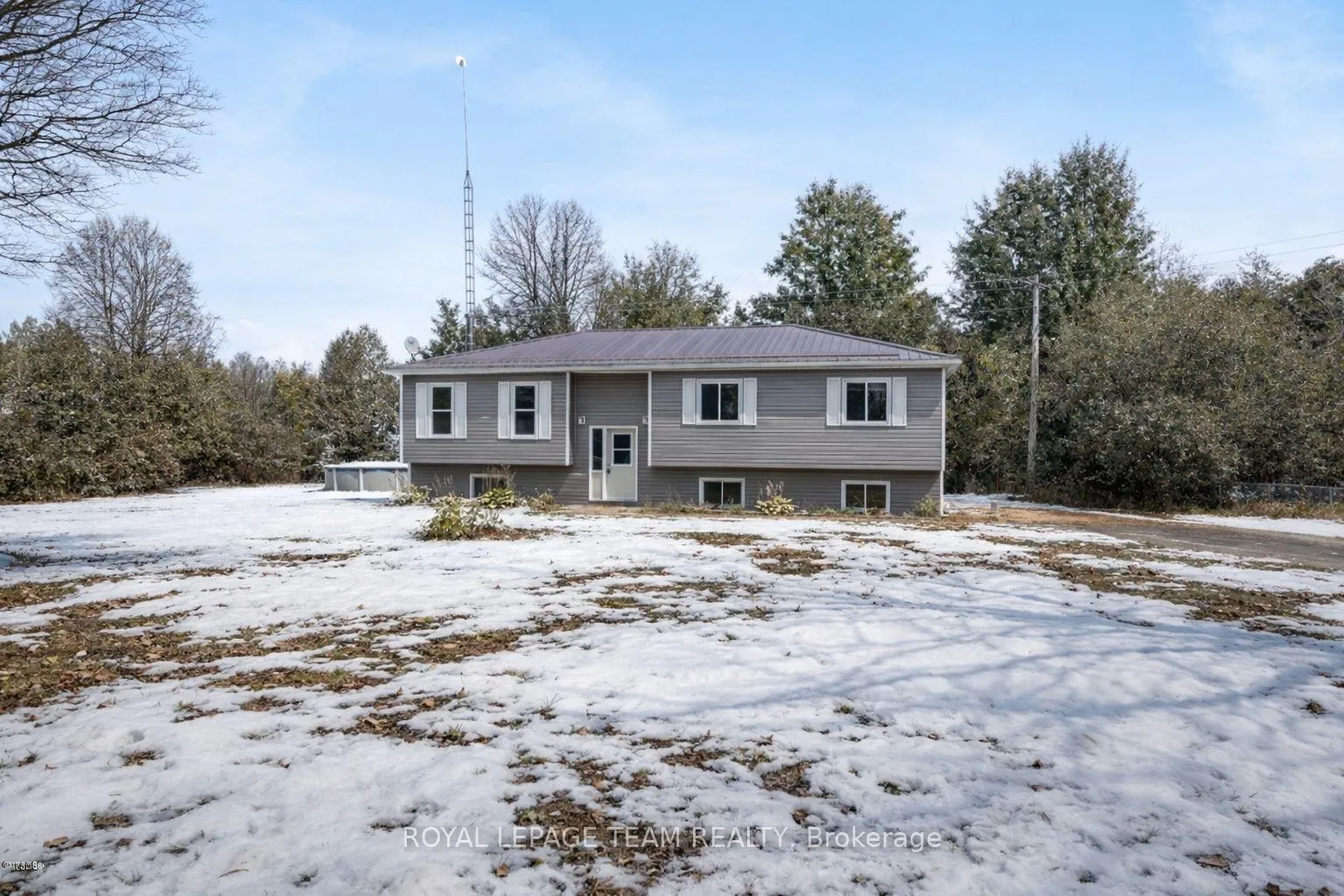 Front of 8133 County Rd 44
