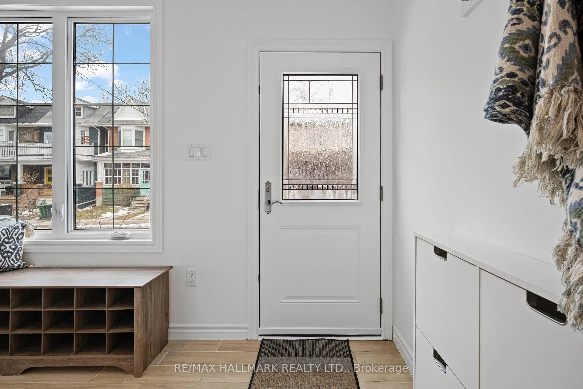 Photo 3 of 17 Mountnoel Avenue, Toronto, Greenwood-Coxwell — HOMEH
