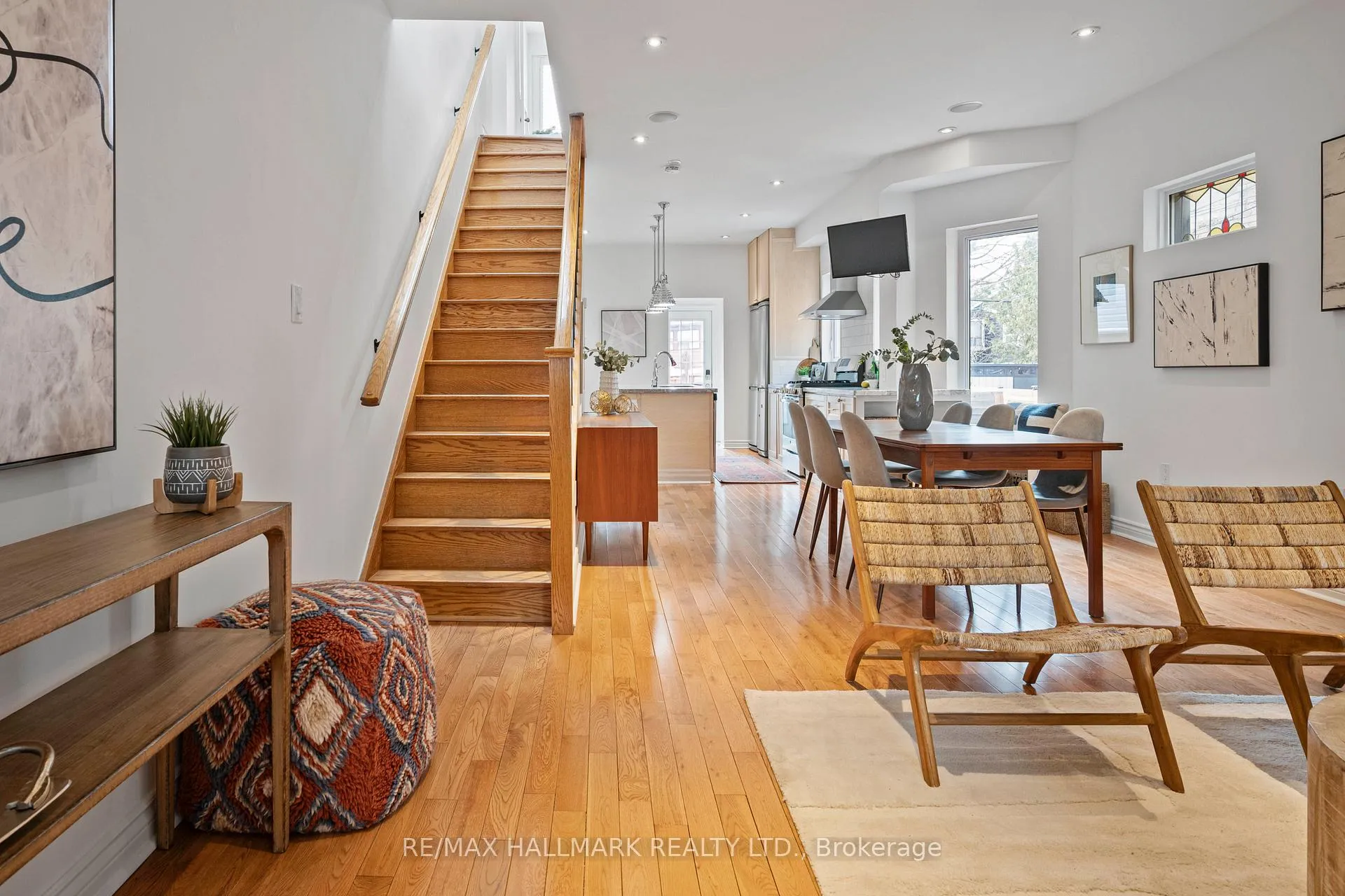 Photo 18 of 17 Mountnoel Avenue, Toronto, Greenwood-Coxwell — HOMEH