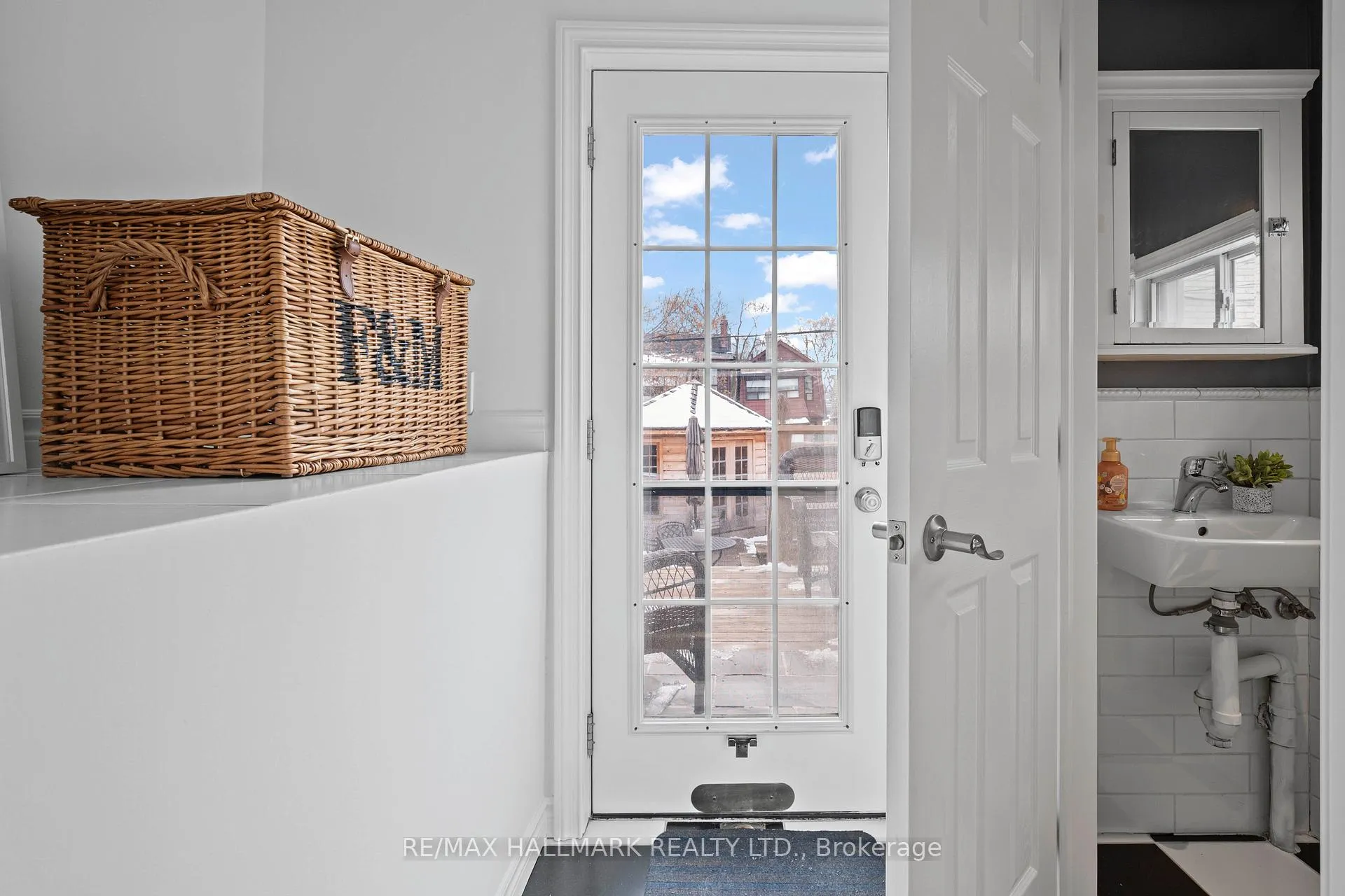 Photo 20 of 17 Mountnoel Avenue, Toronto, Greenwood-Coxwell — HOMEH