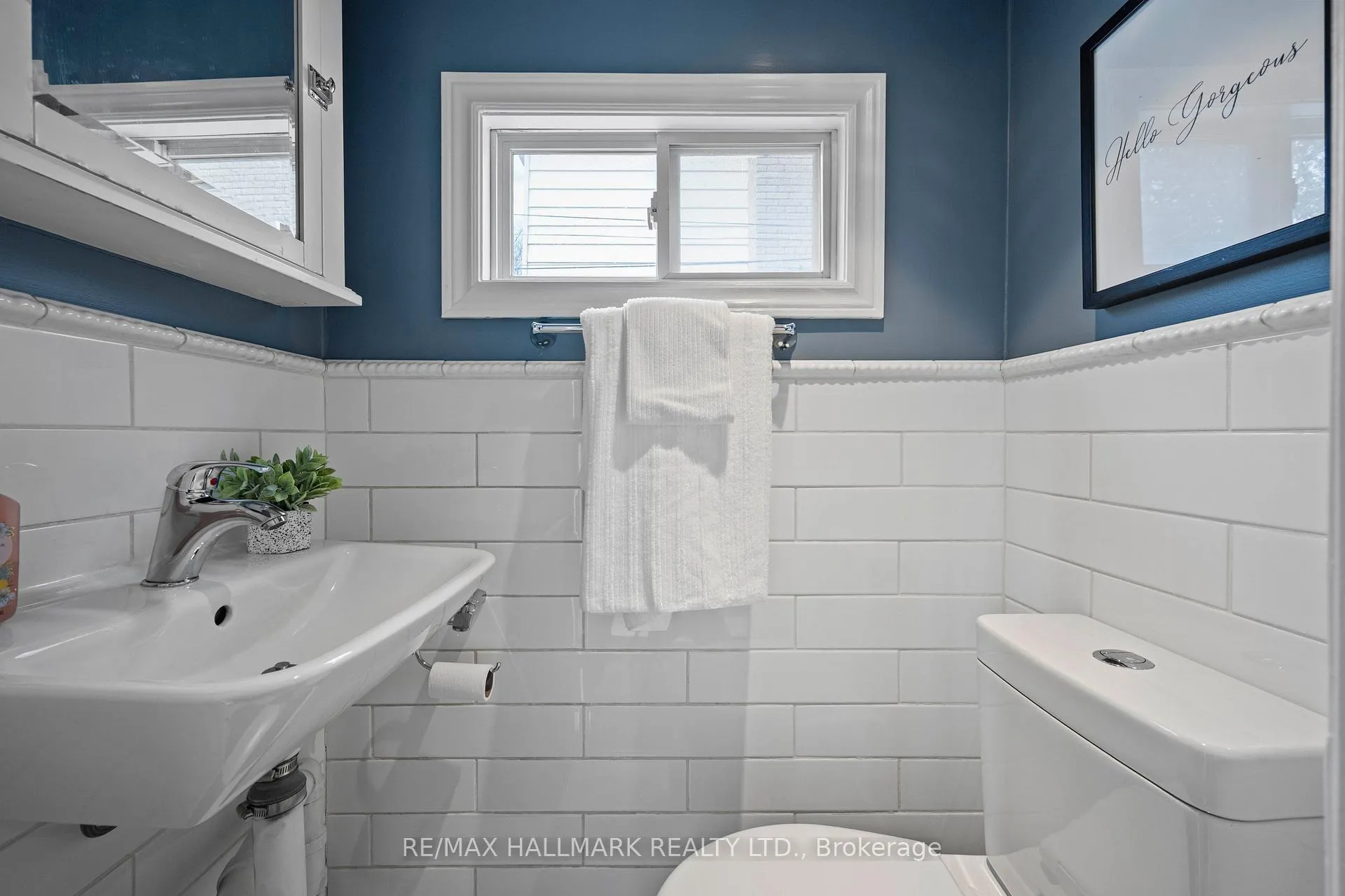 Photo 26 of 17 Mountnoel Avenue, Toronto, Greenwood-Coxwell — HOMEH