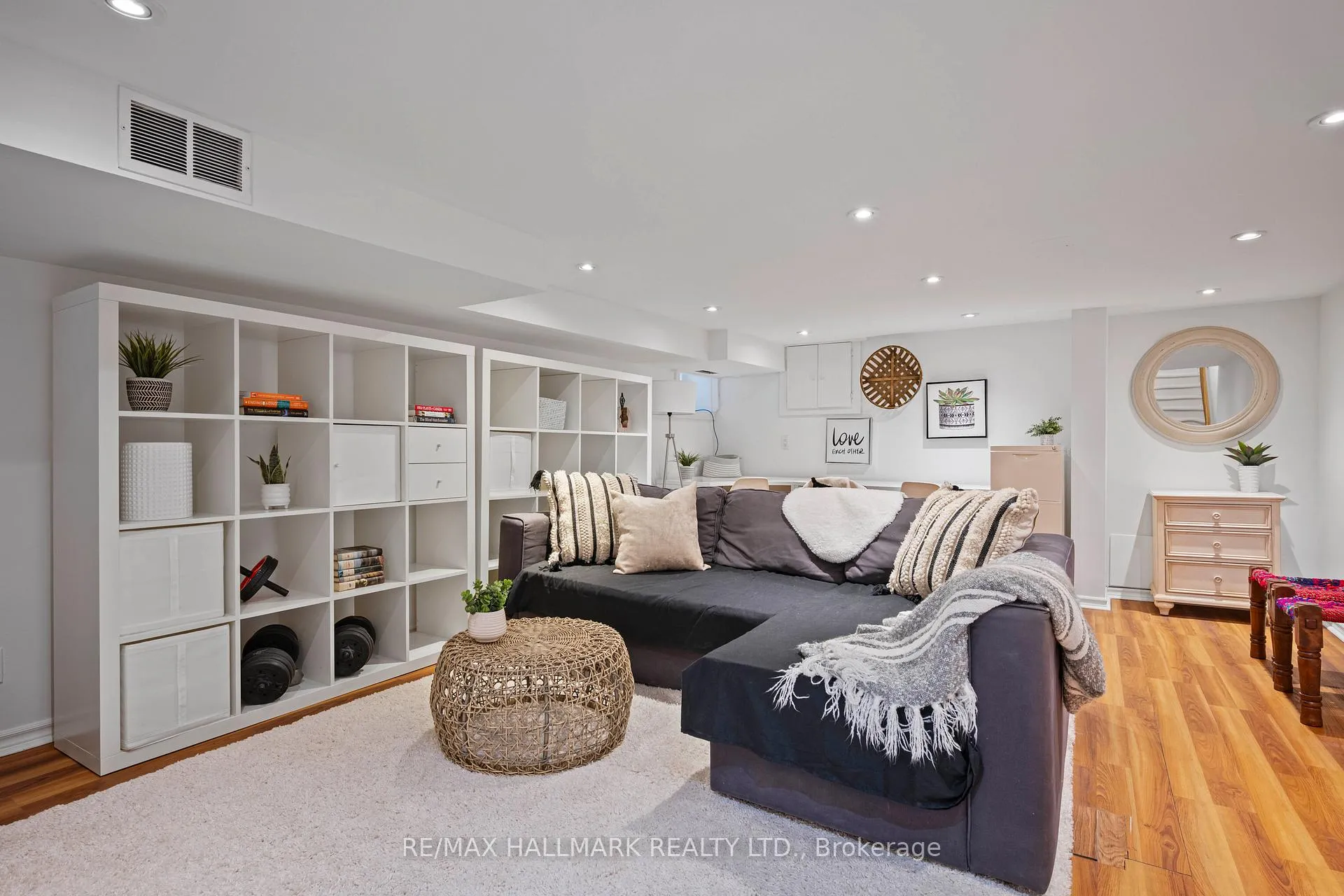 Photo 34 of 17 Mountnoel Avenue, Toronto, Greenwood-Coxwell — HOMEH