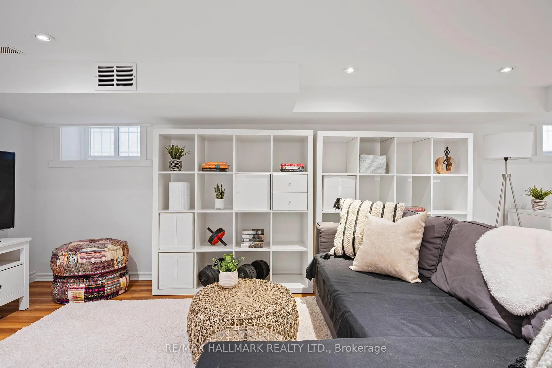 Photo 35 of 17 Mountnoel Avenue, Toronto, Greenwood-Coxwell — HOMEH