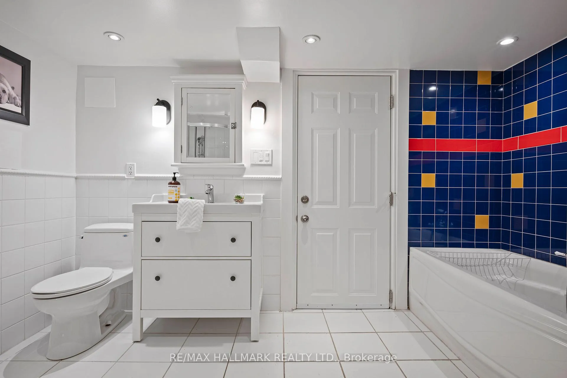 Photo 40 of 17 Mountnoel Avenue, Toronto, Greenwood-Coxwell — HOMEH