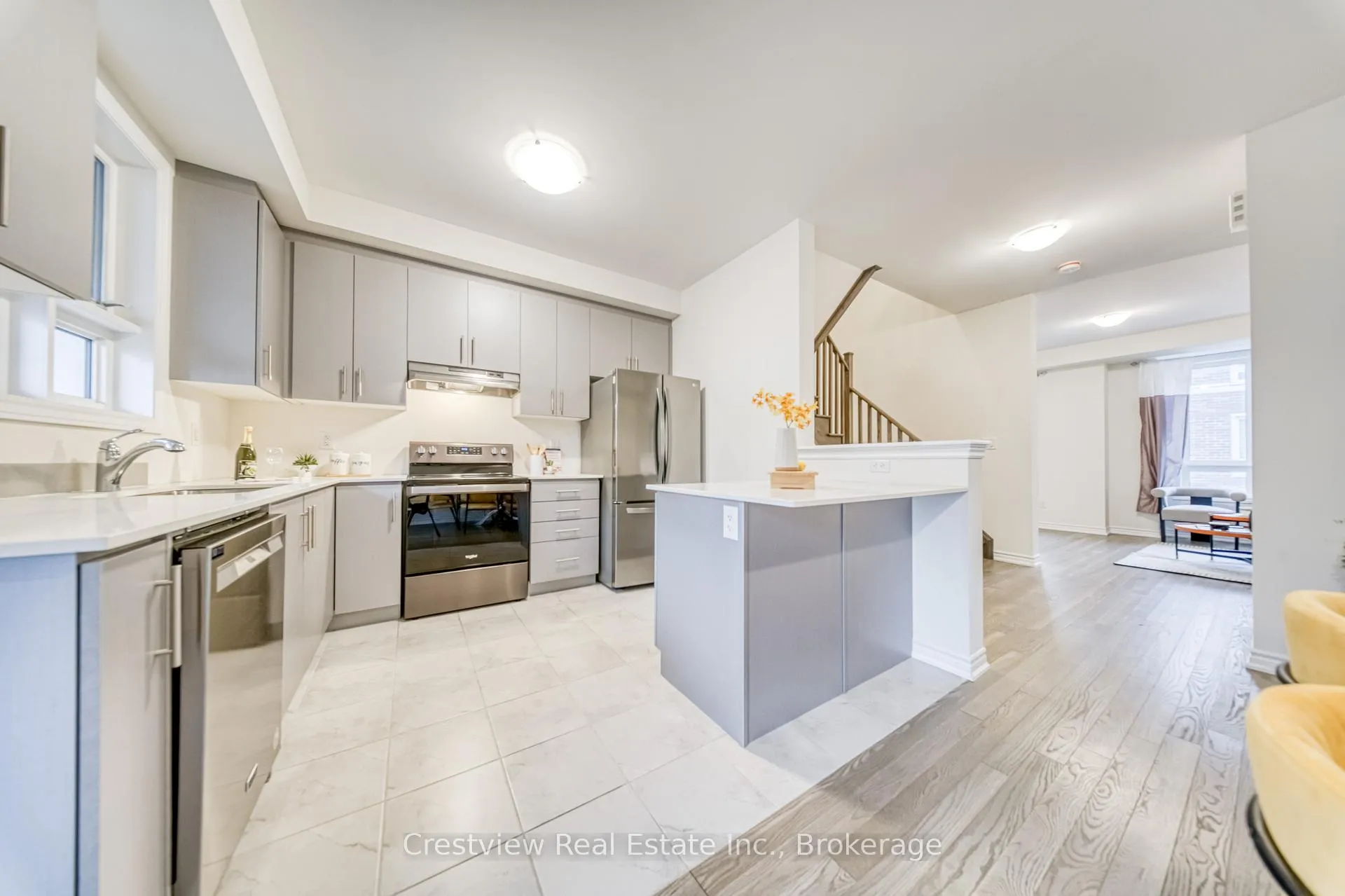 Photo 12 of 81 Massachusetts Lane, Markham, Wismer — HOMEH