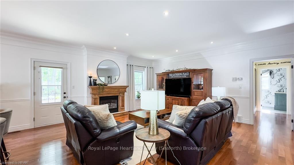 Photo 8 of 81 William Street, Huron East, Egmondville — HOMEH