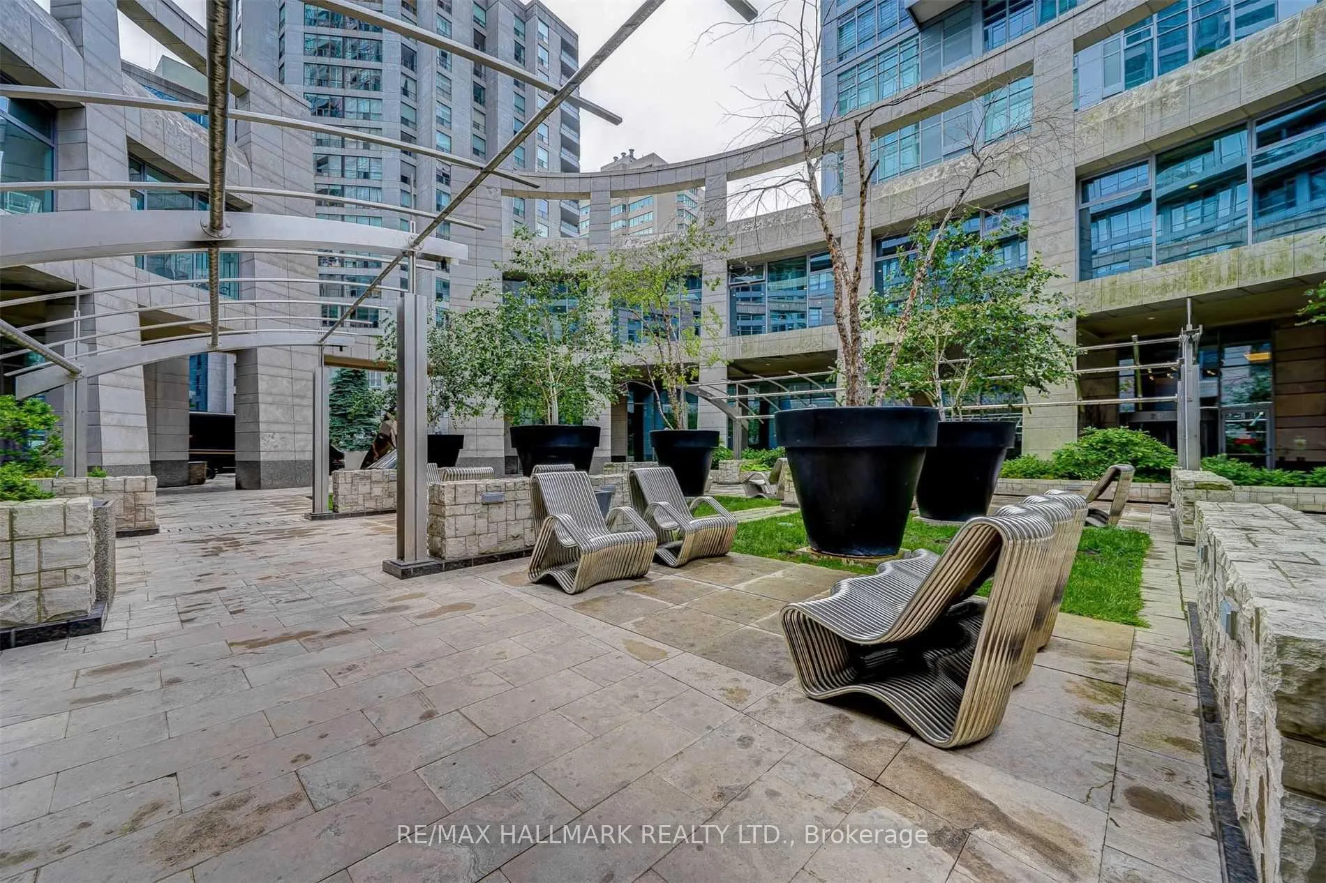 Photo 29 of Unit 2803, 2181 Yonge Street, Toronto, Mount Pleasant West — HOMEH